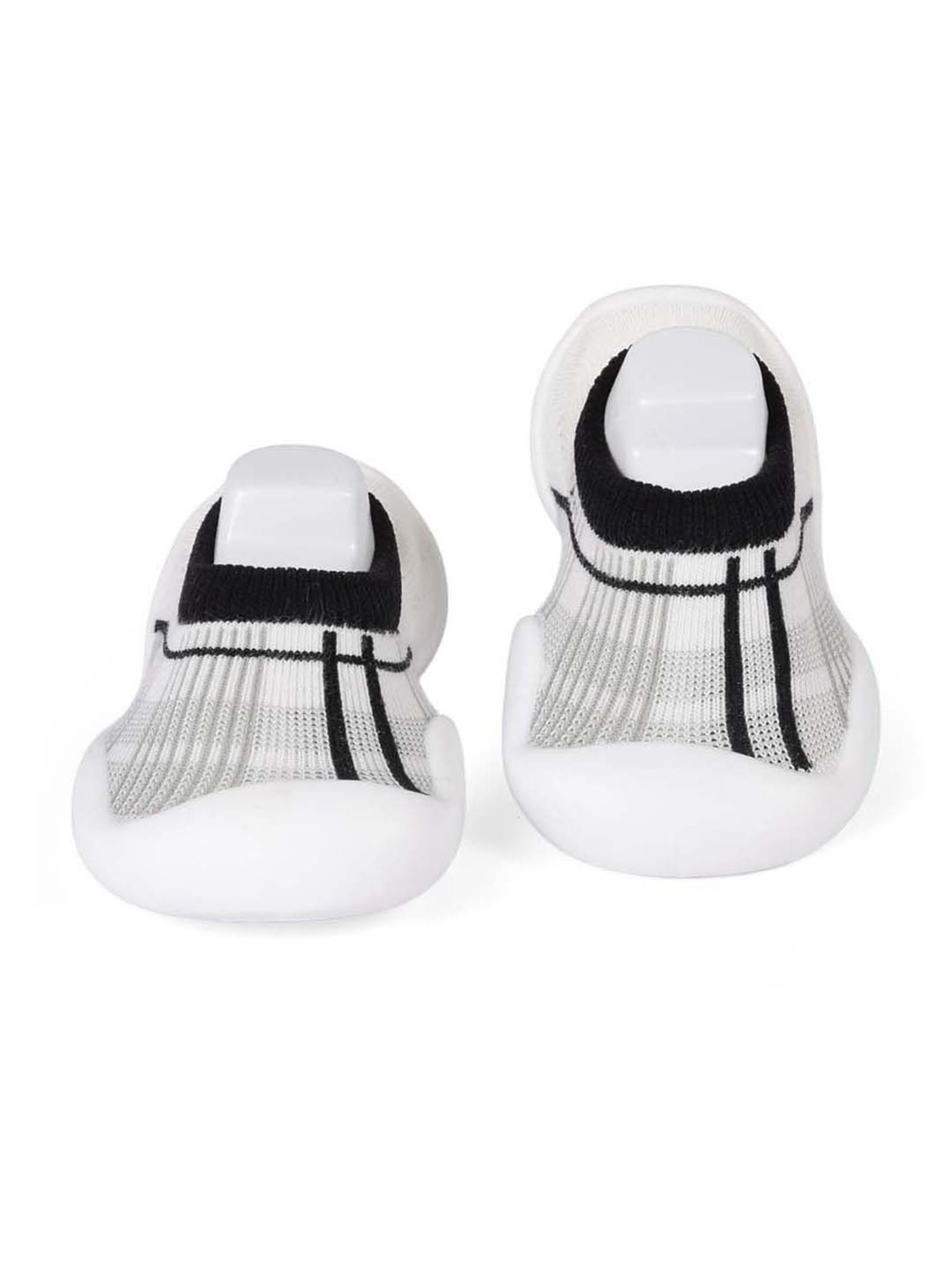 Baby Moo Kids Black & White Plaid Pattern Pair Of Shoes