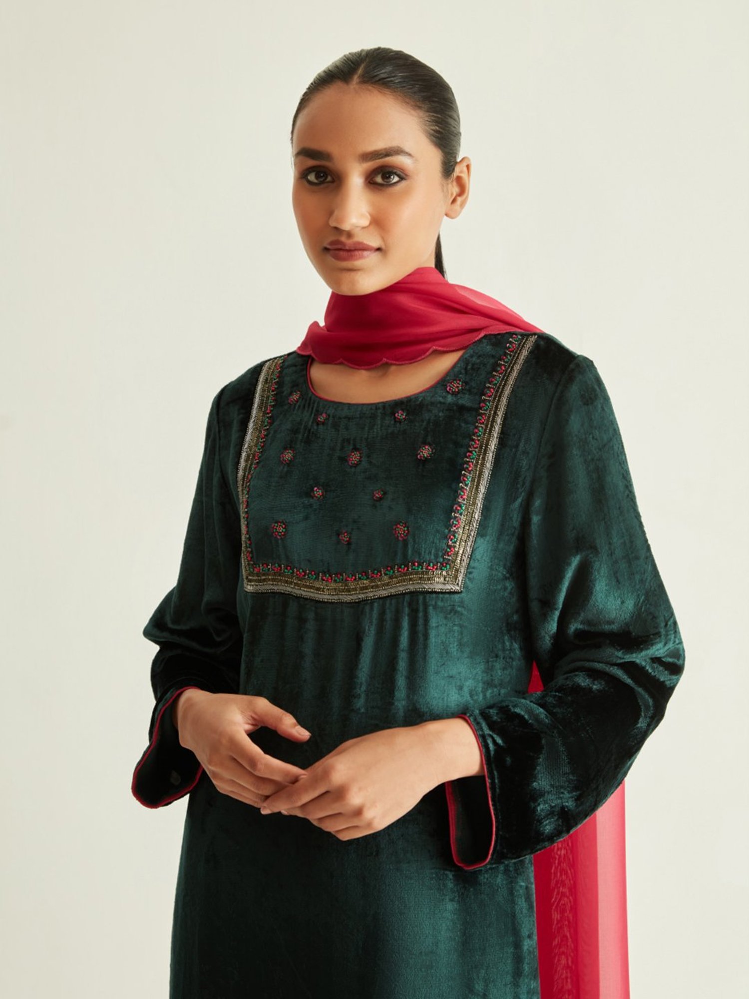 ANCESTRY Pink Embellished Dupatta