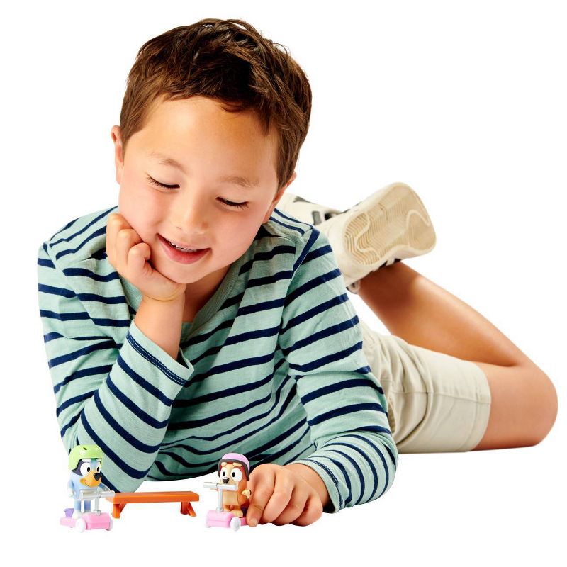Bluey & Bingo Scooters Mini Playset