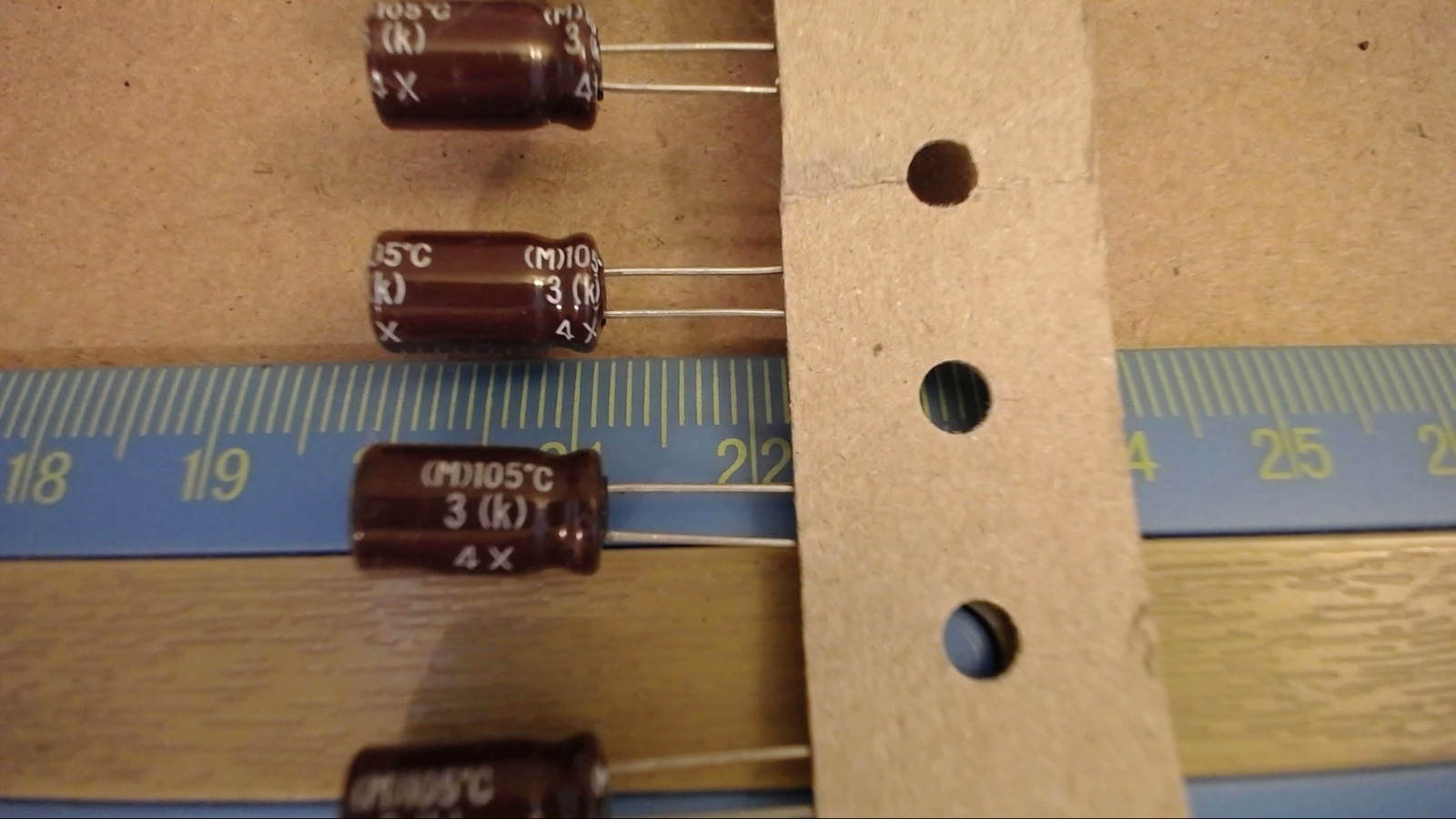 KME 330UF 6.3V Electrolytic Radial Capacitor New Lot Quantity-50