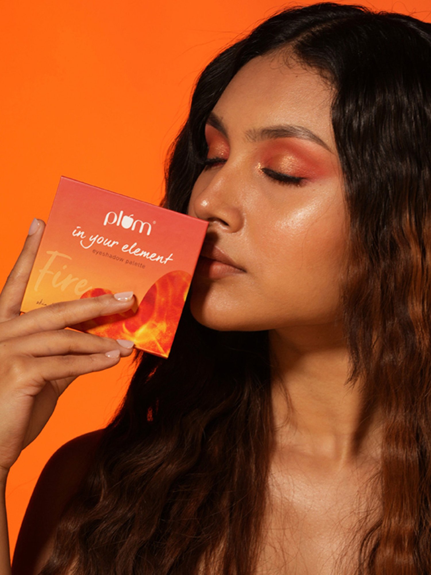 Plum In Your Element Eyeshadow Palette Fire - 10 gm