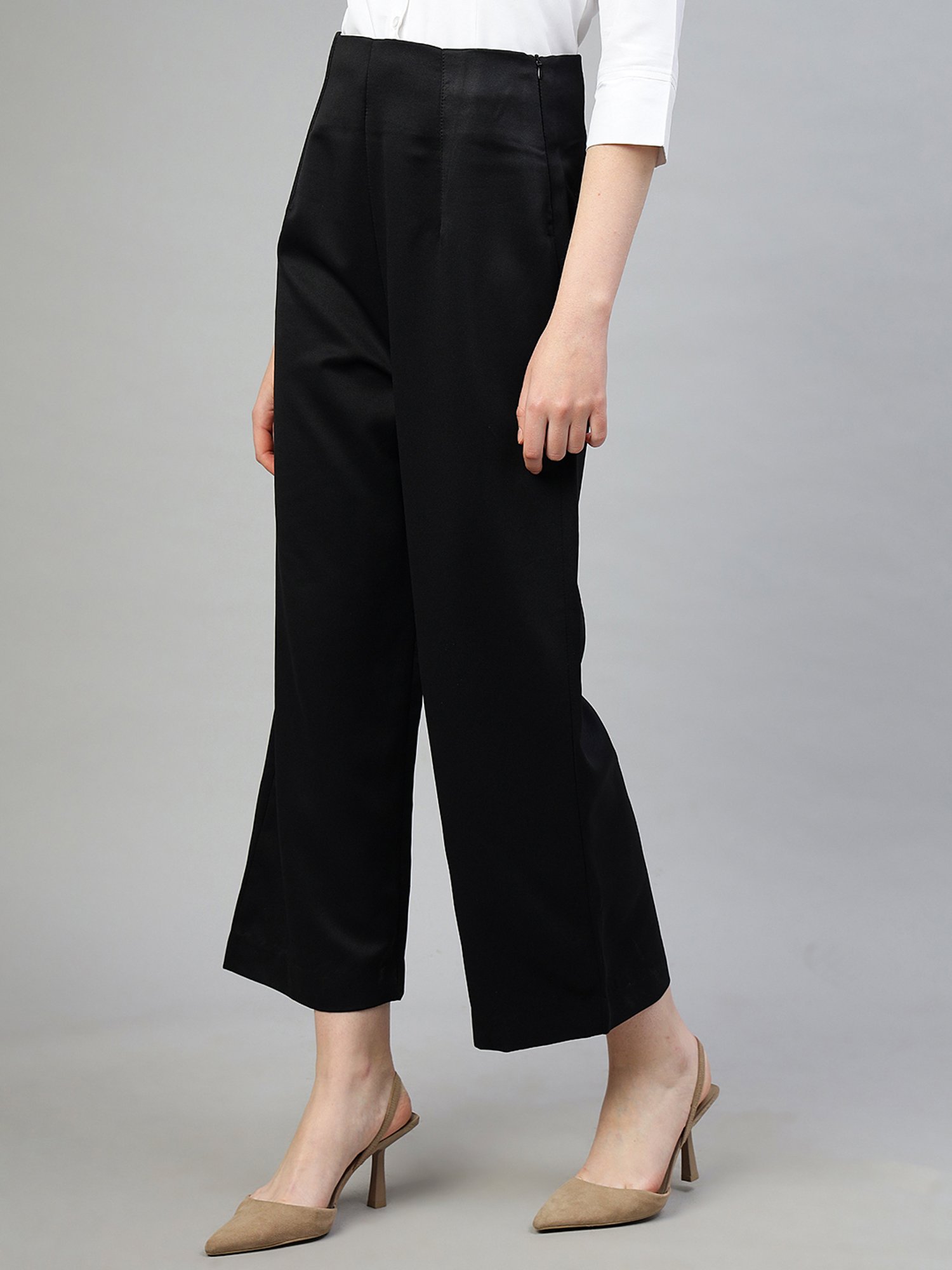FITHUB Black Relaxed Fit High Rise Trousers