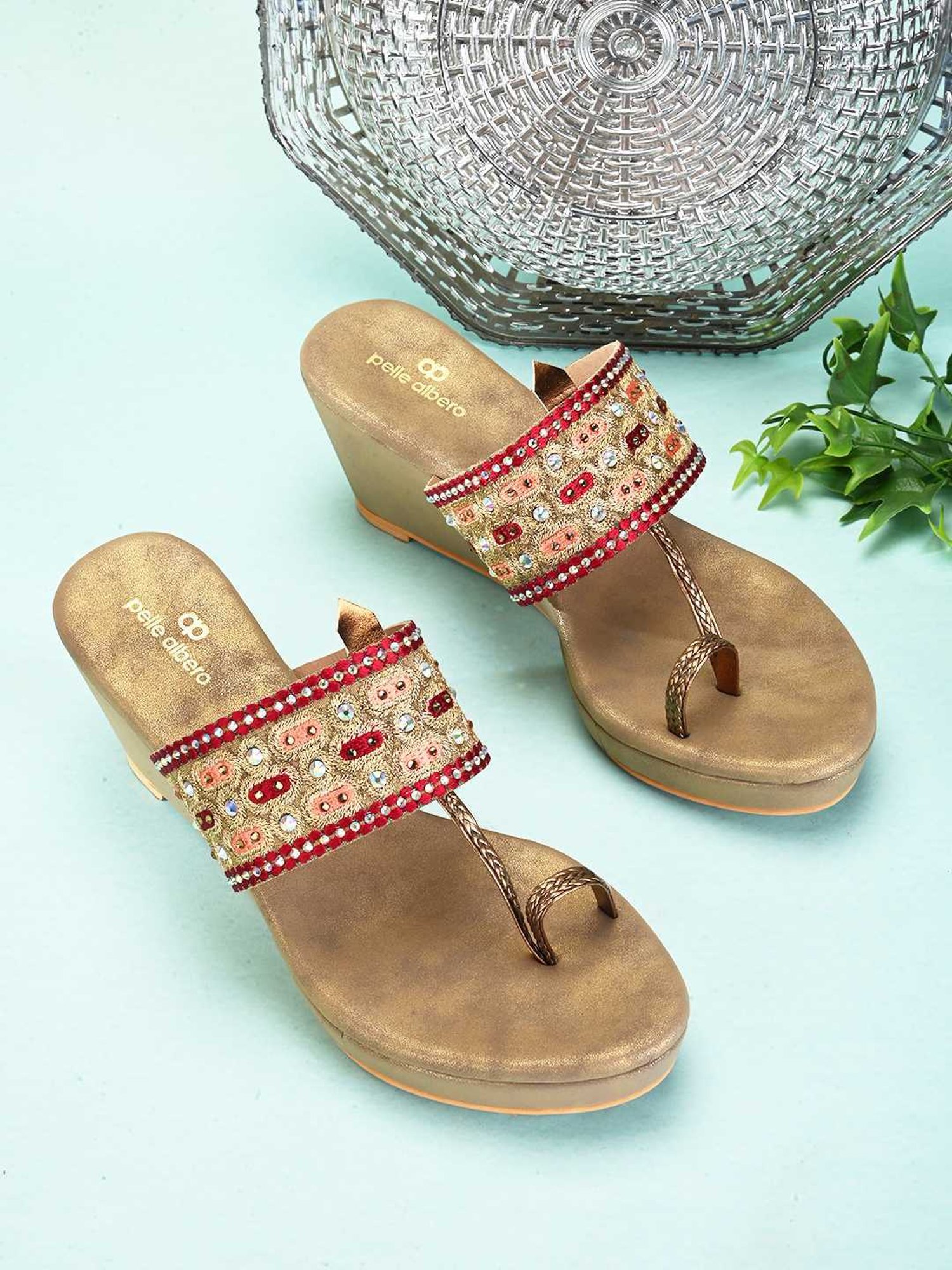 Pelle Albero Women's Antique Gold Toe Ring Wedges