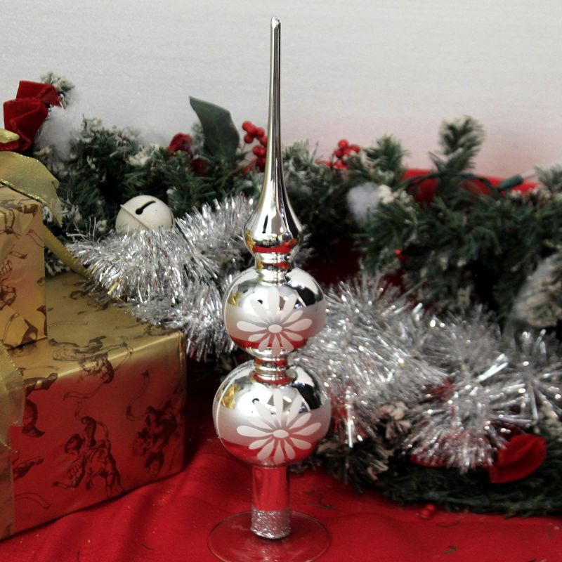 Christina's World 14.0" Silver Tree Topper With Daisies Finial Spring Floral Glittered  -  Tree Toppers