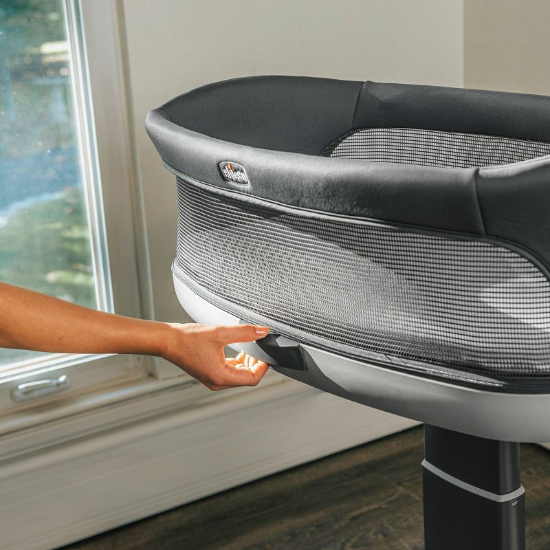 Simmons Kids' Silent Auto Gliding Elite Bassinet - Odyssey