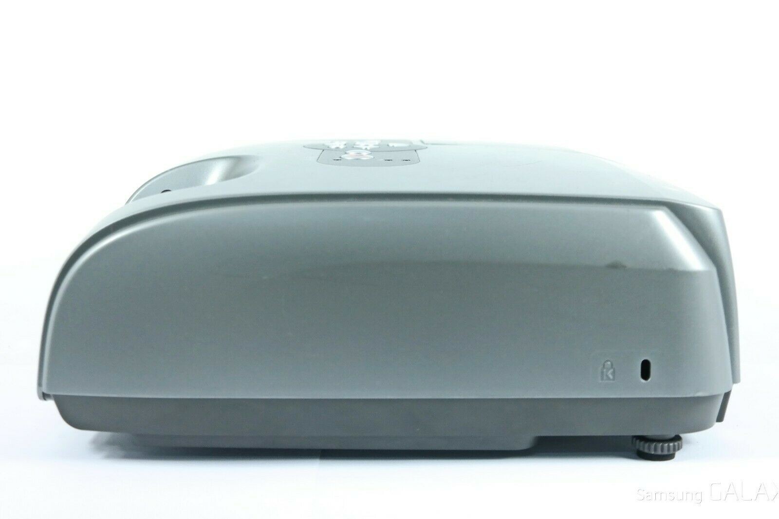 Epson 62C 3LCD Projector (EMP-62) HD 1080i 2000 ANSI Lumens 800 x 600 HDMI-adapter Home Theater with Accessories bundle