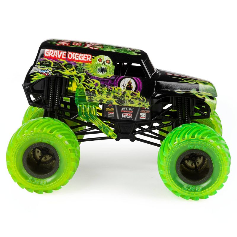 Monster Jam  Curse Of The Gasolin  Grave Digger -  3-Pack Bundle