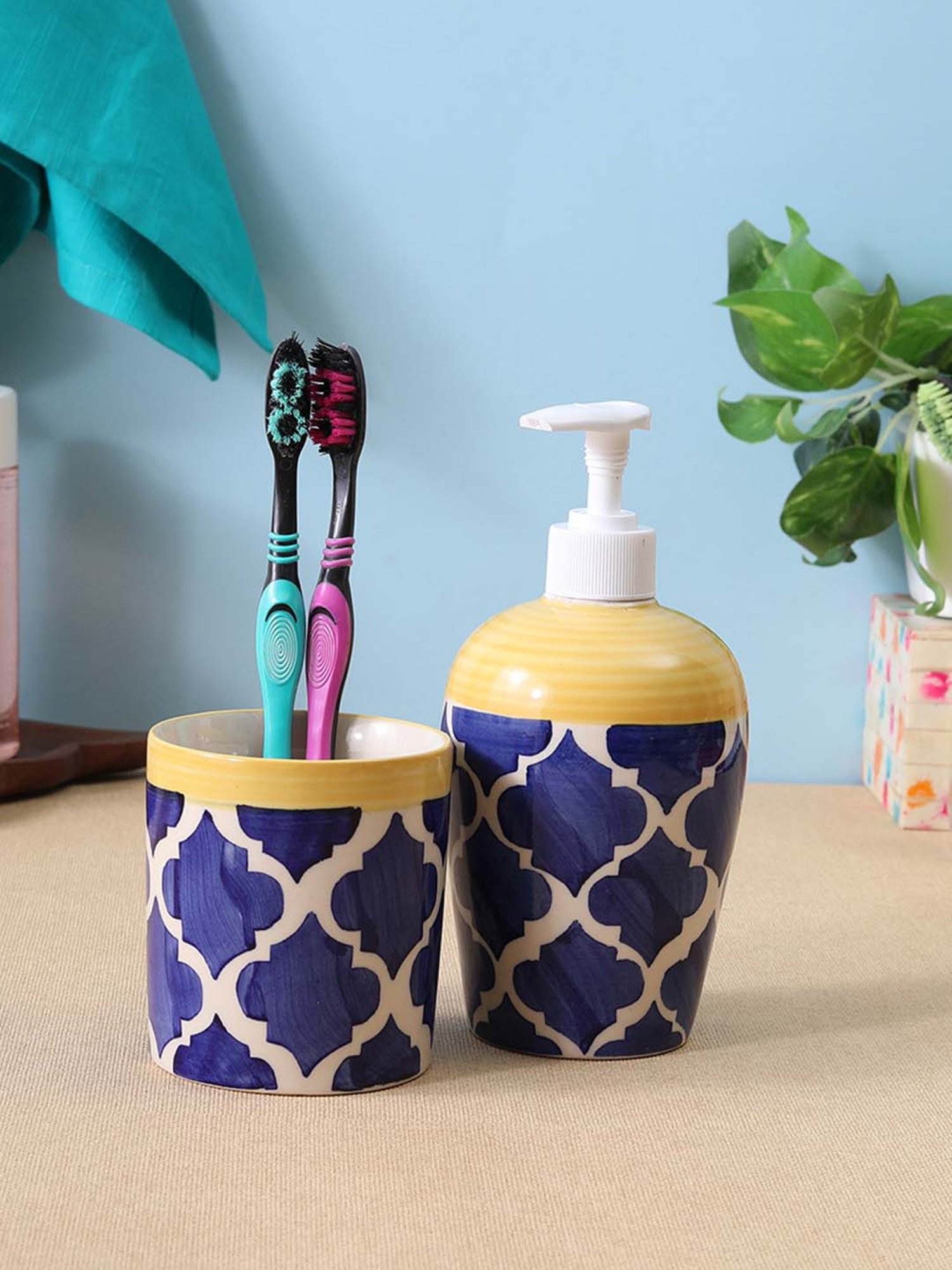 VarEesha Moroccan Navy Blue & Yellow Ceramic Bath Accessories - Set of 2