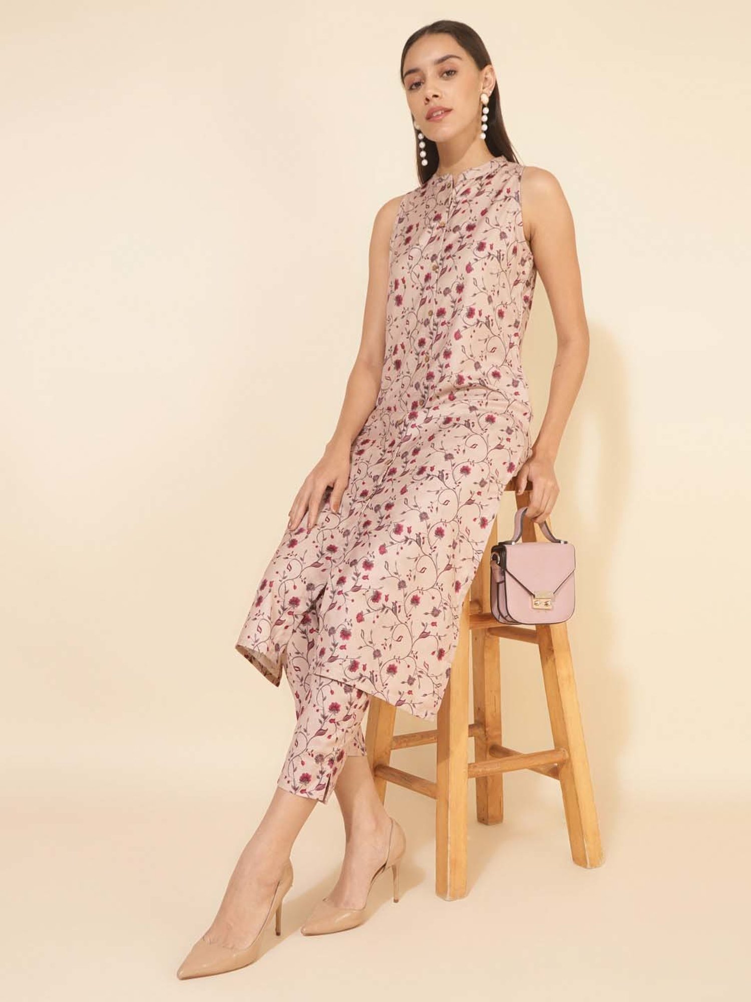 Janasya Beige Moss Floral Print Kurta Pant Set