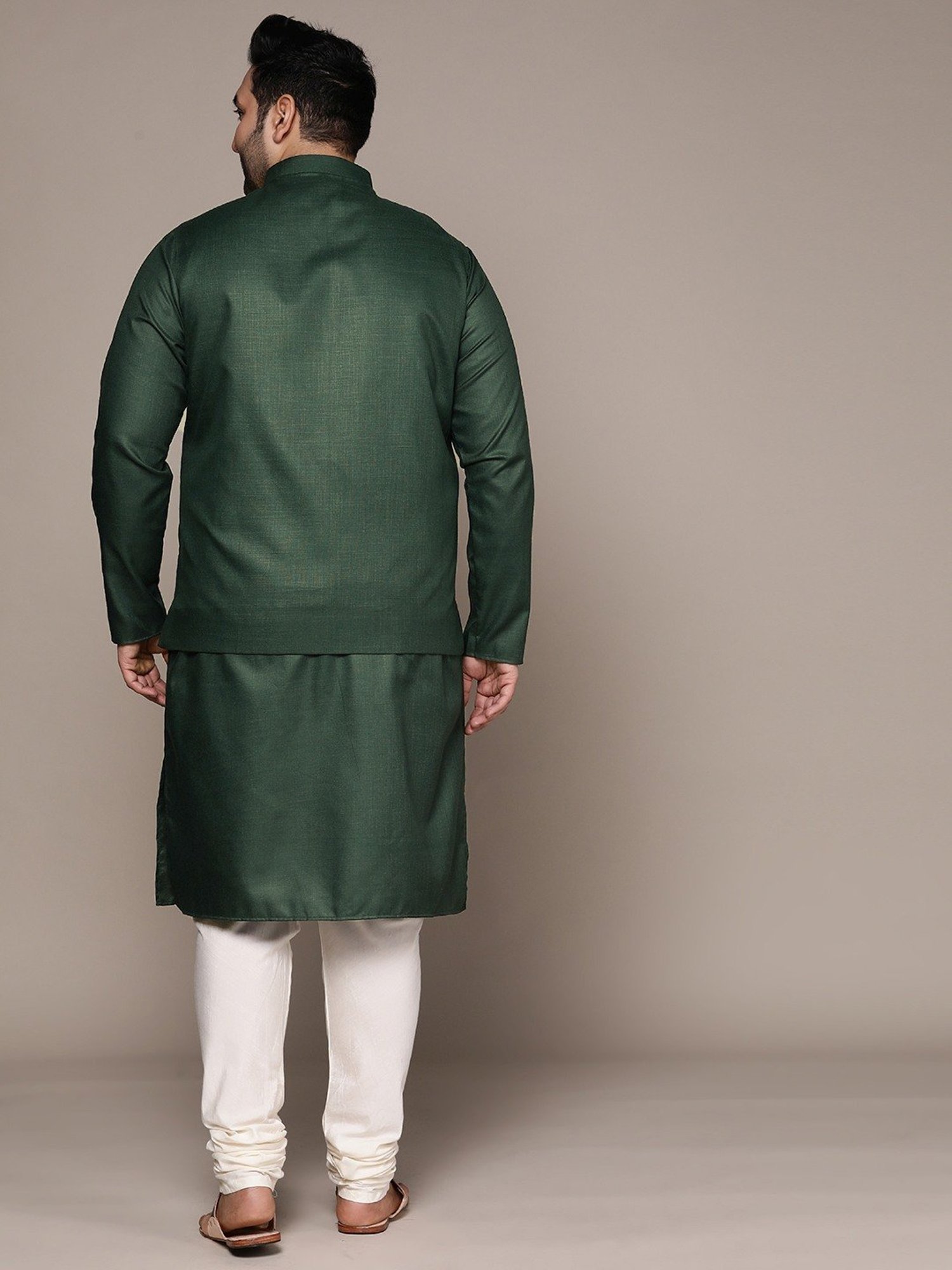 KISAH PLUS Green & White Regular Fit Kurta Set With Jacket