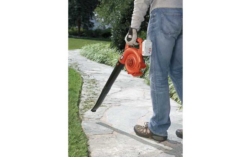 Black & Decker LSW20BR 20V MAX Cordless Lithium-Ion Single Speed Handheld Sweeper (Tool Only)
