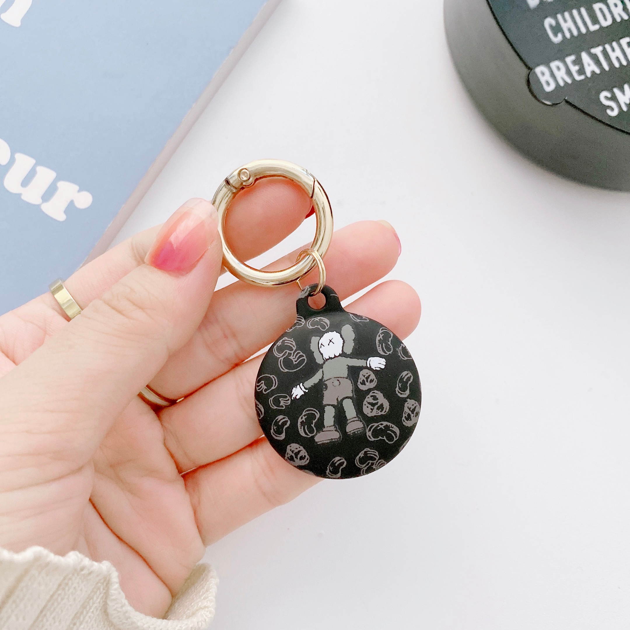 [7 PCS] Silicone Protective Case for AirTags, Tracker Lightweight Soft Protective Skin Cover Accessories with Key Chain Anti-Loss Design Compatible with Apple AirTags 2021