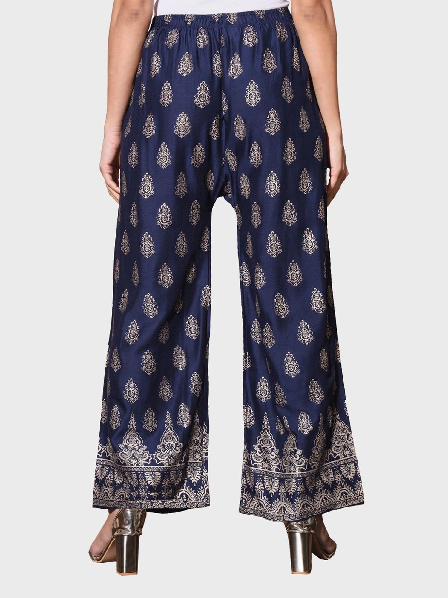 BUYNEWTREND Navy Printed Palazzos