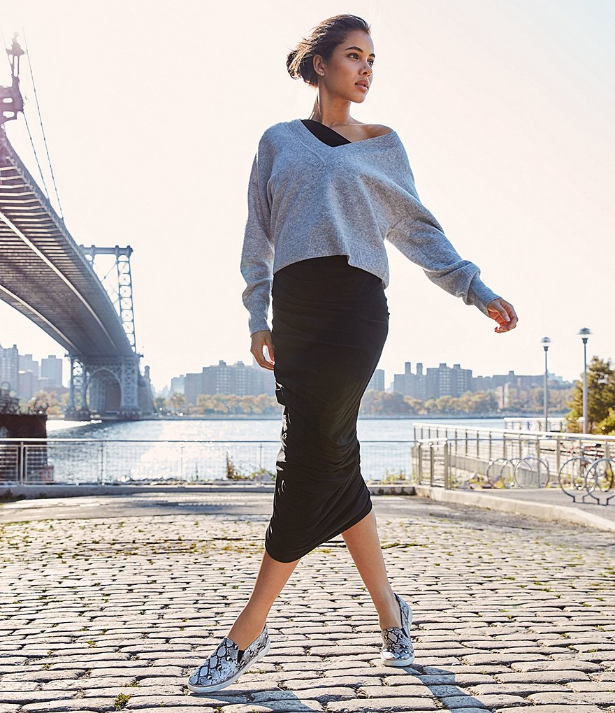 Trotters Kiera Suede Kitten Heel Pumps