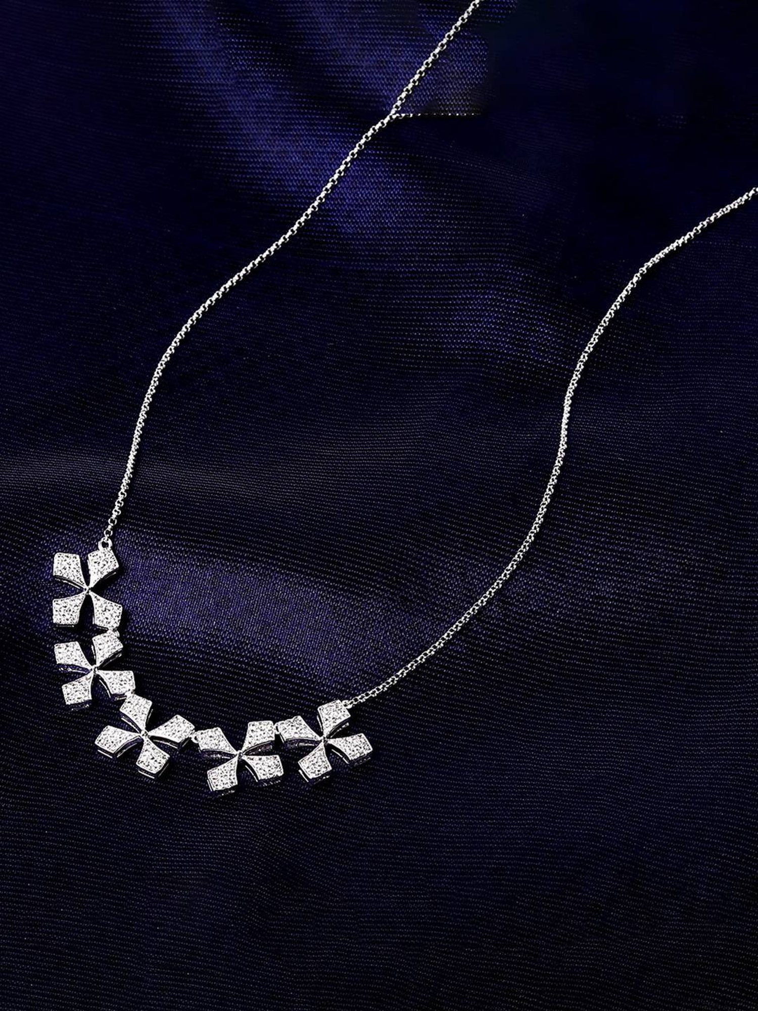 The Real Effect London 800 Silver Necklace for Women