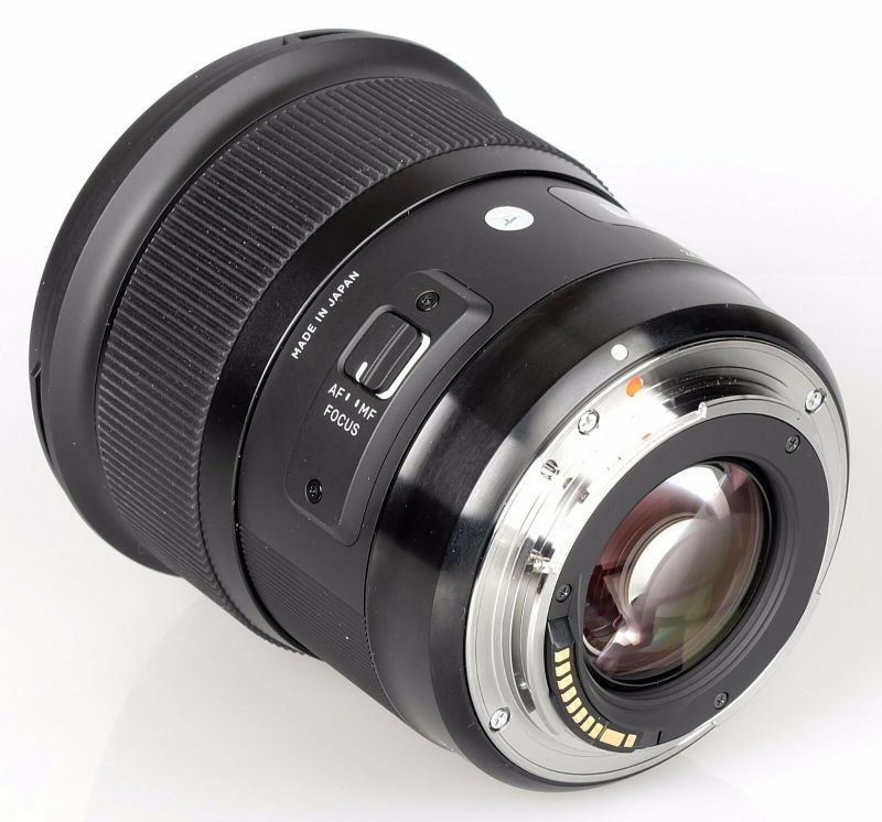 Sigma 24mm f/1.4 DG HSM Art Lens for Canon EOS EF (401-101)