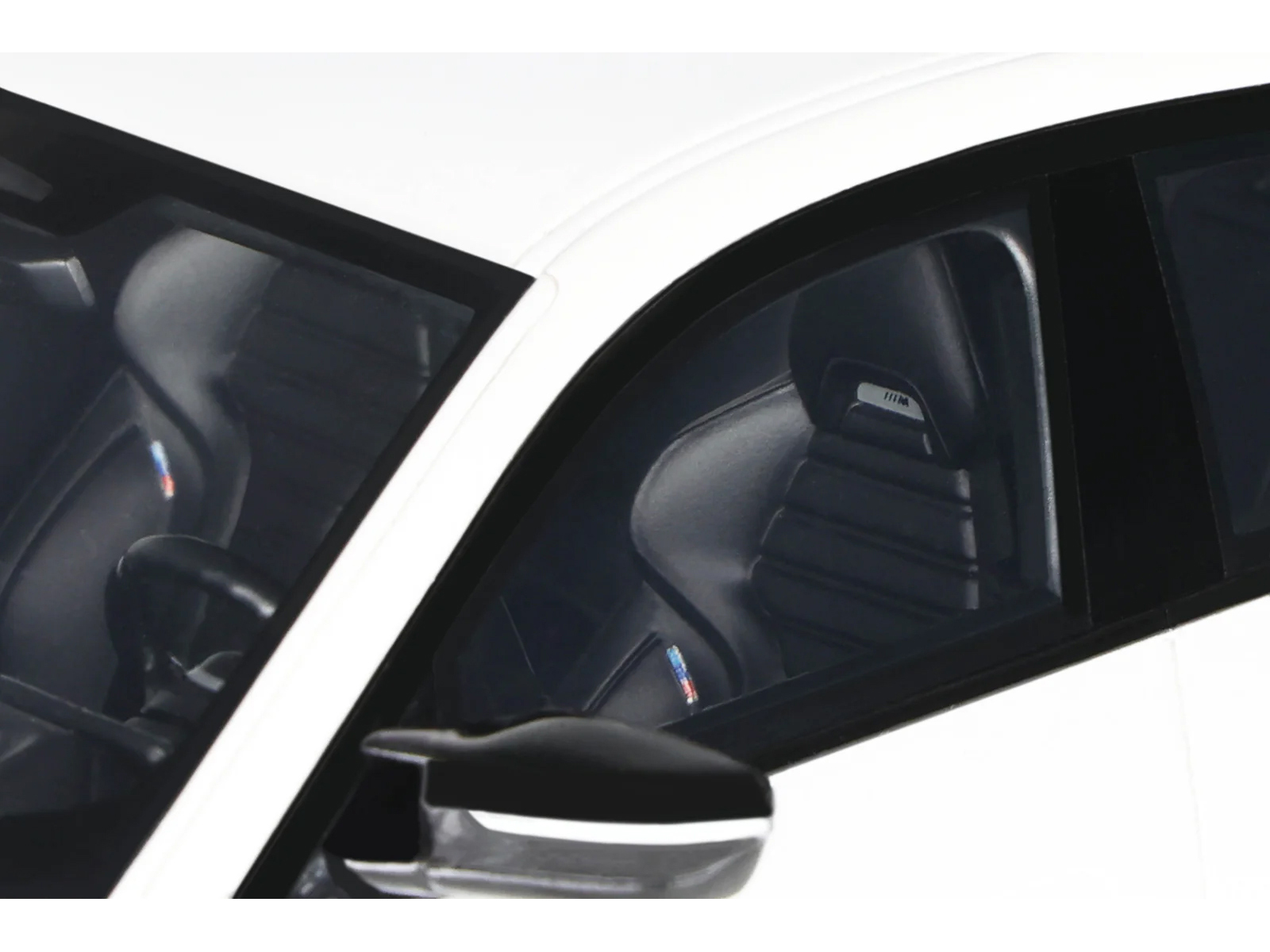 1982 BMW 323i Saturn Blue 1/18 Diecast Model Car by Minichamps