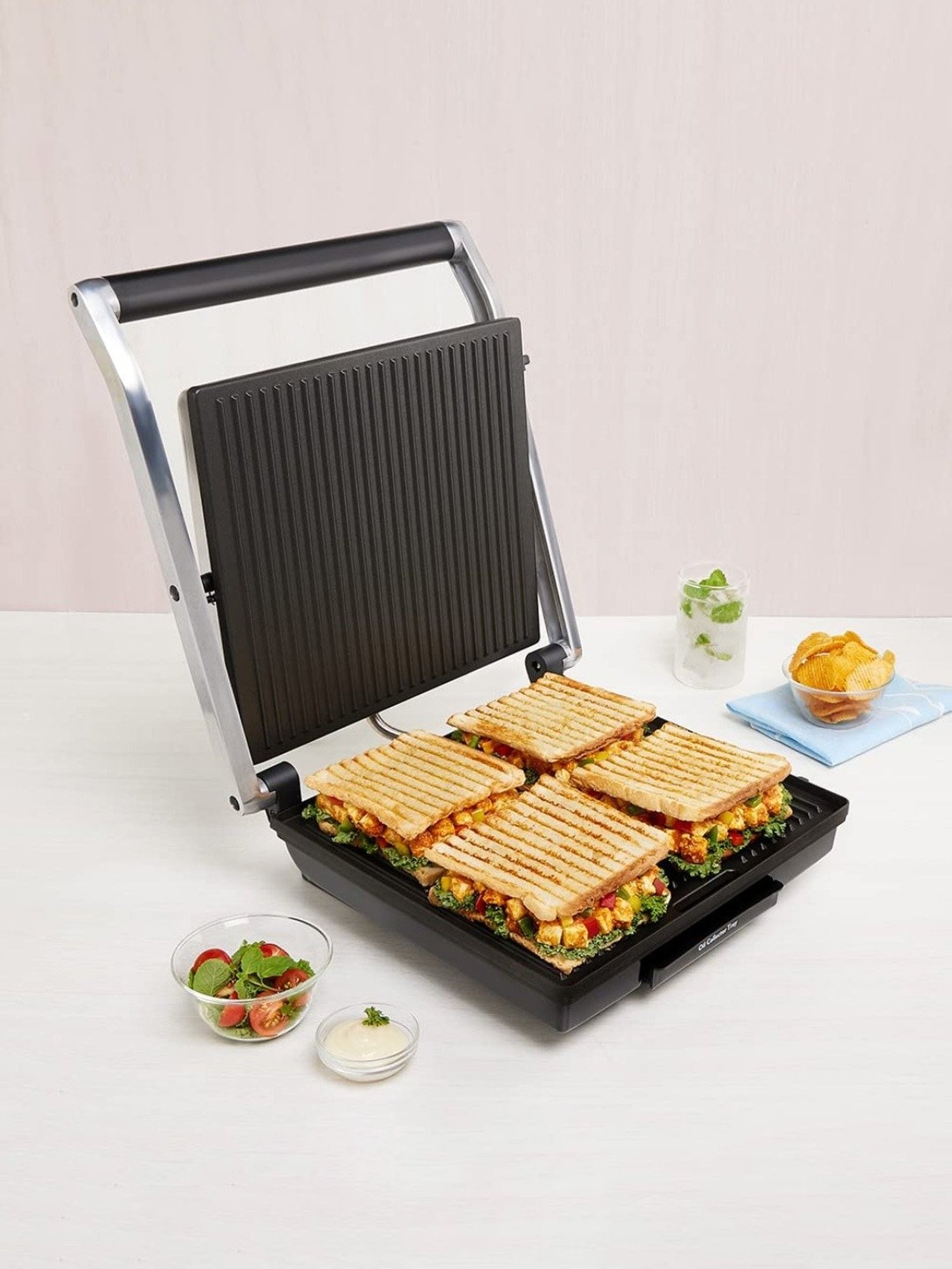 Borosil Sandwich Maker 700W Non Stick Coating (Black)