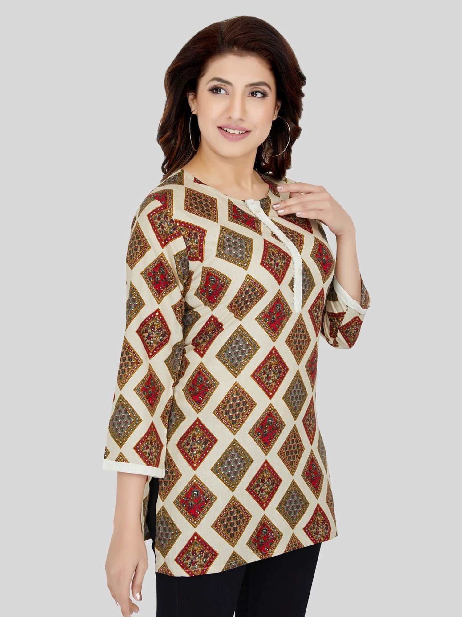 Saree Swarg Cream Chequered Straight Kurti