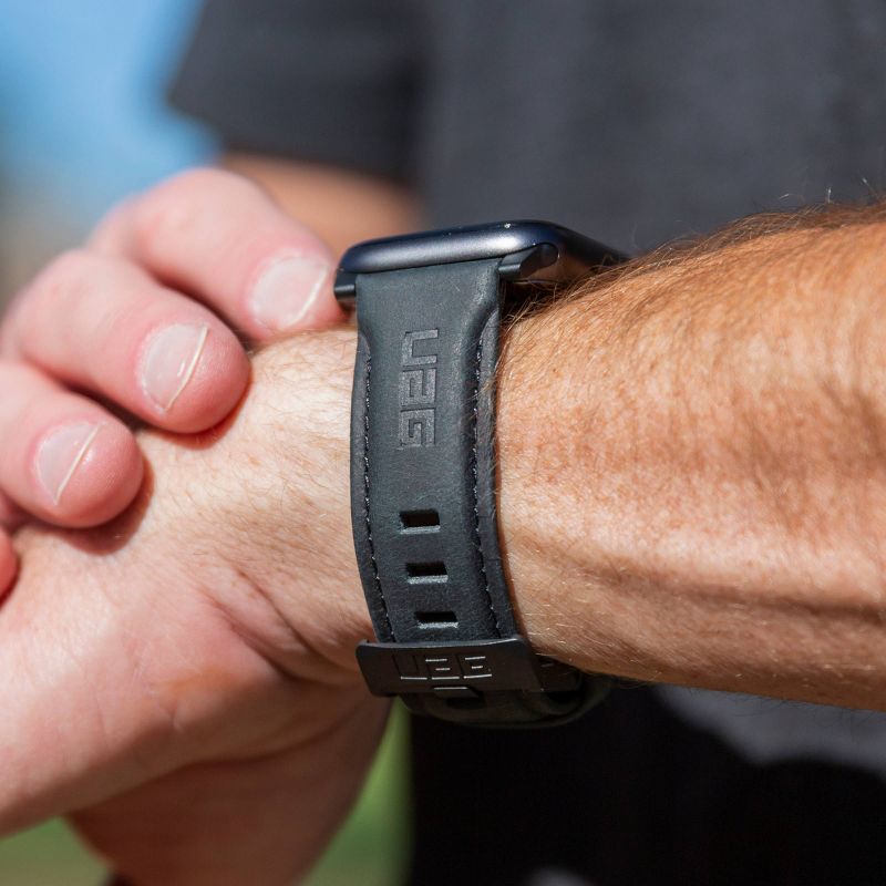 Urban Armor Gear (UAG) Apple Watch 42/44mm (Series 6/5/4 & Watch SE) Leather Strap - Black