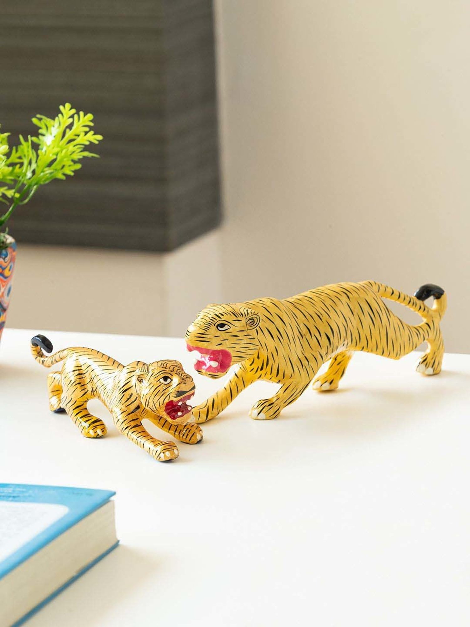 ExclusiveLane Yellow & Black Metal Meenakari Tiger & Cub Decorative Showpiece Figurine - Set of 2