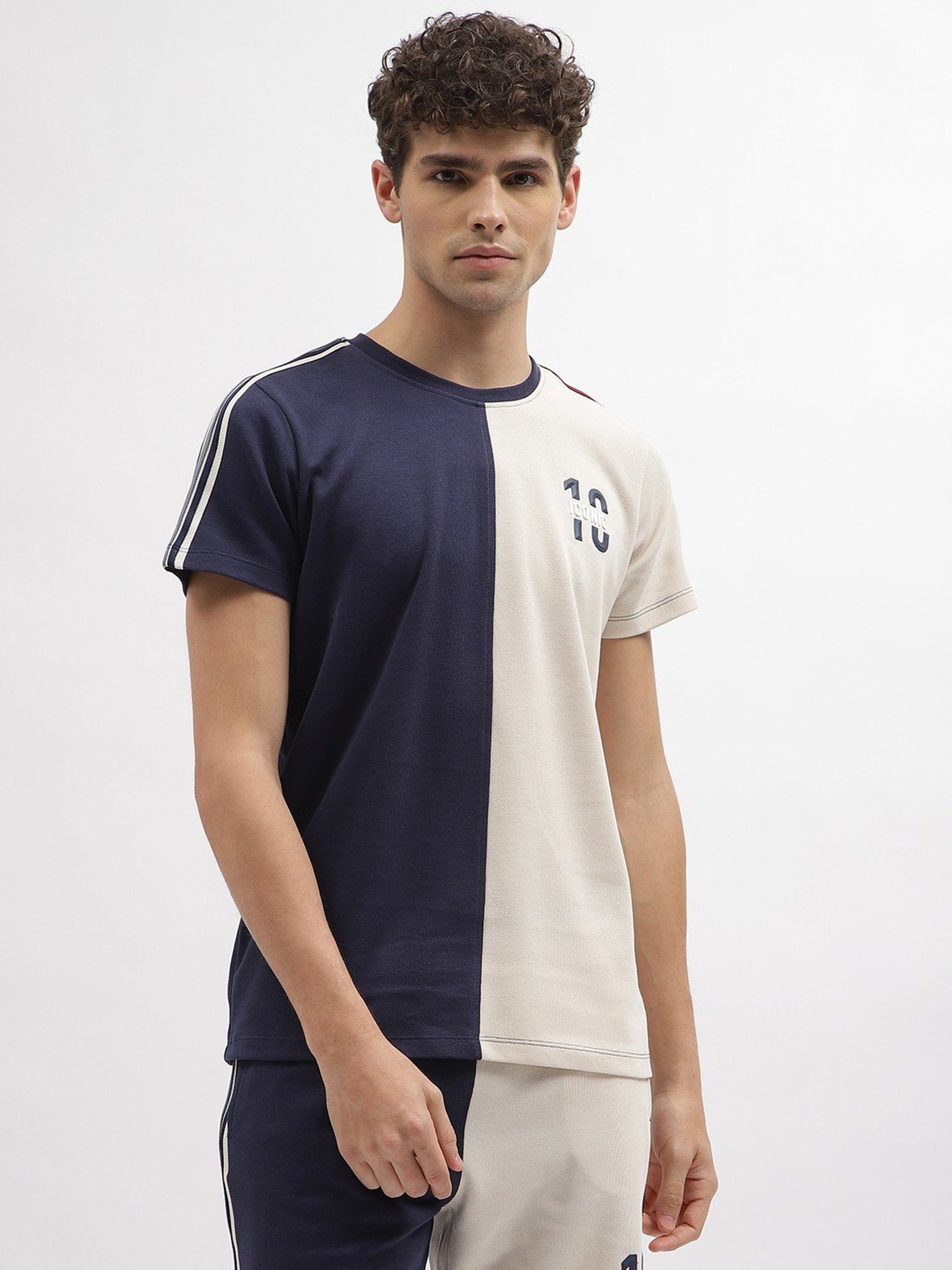 Iconic Men Colourblocked Regular Fit Cotton T-shirt