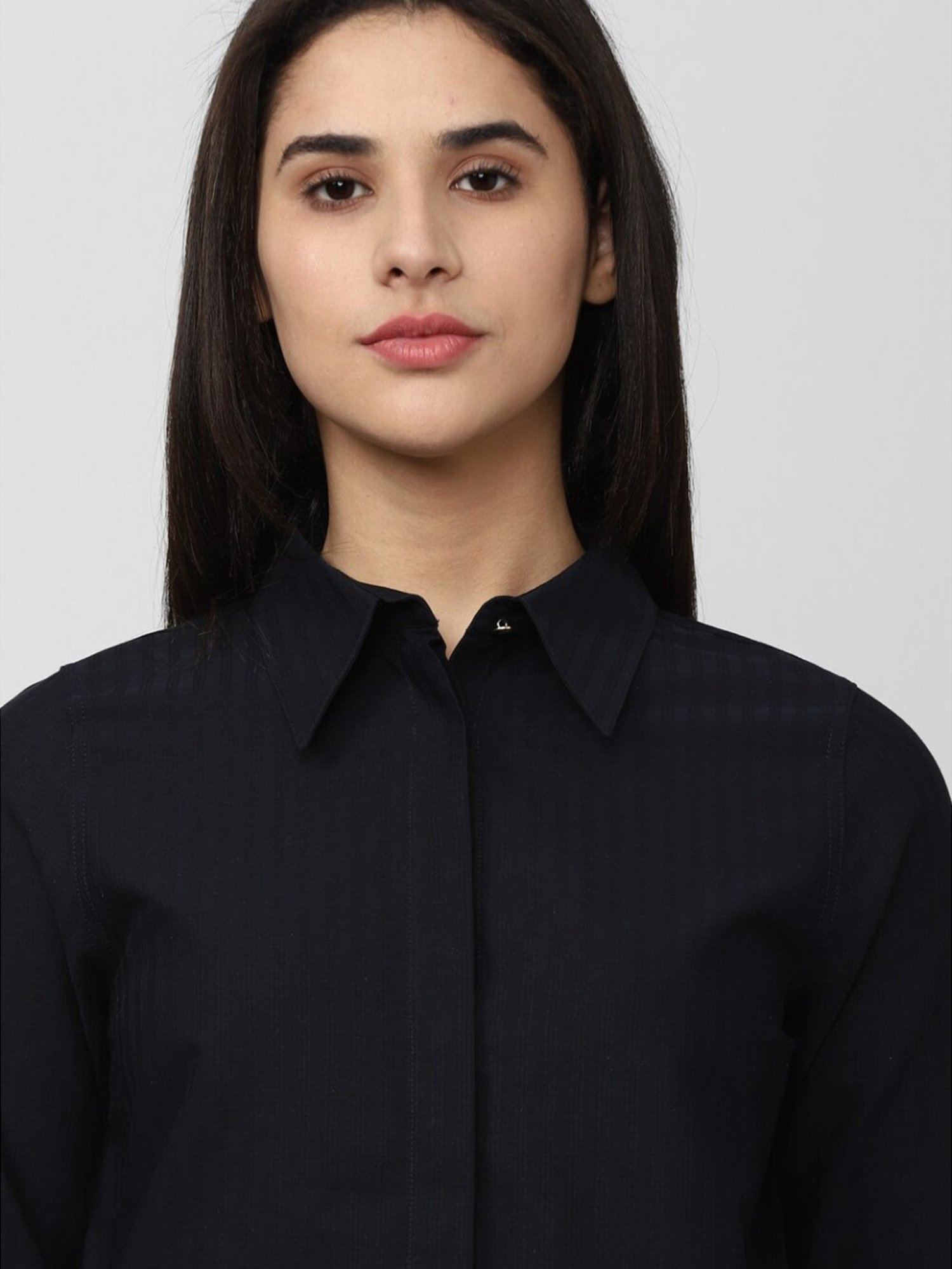 Van Heusen Black Cotton Regular Fit Formal Shirt