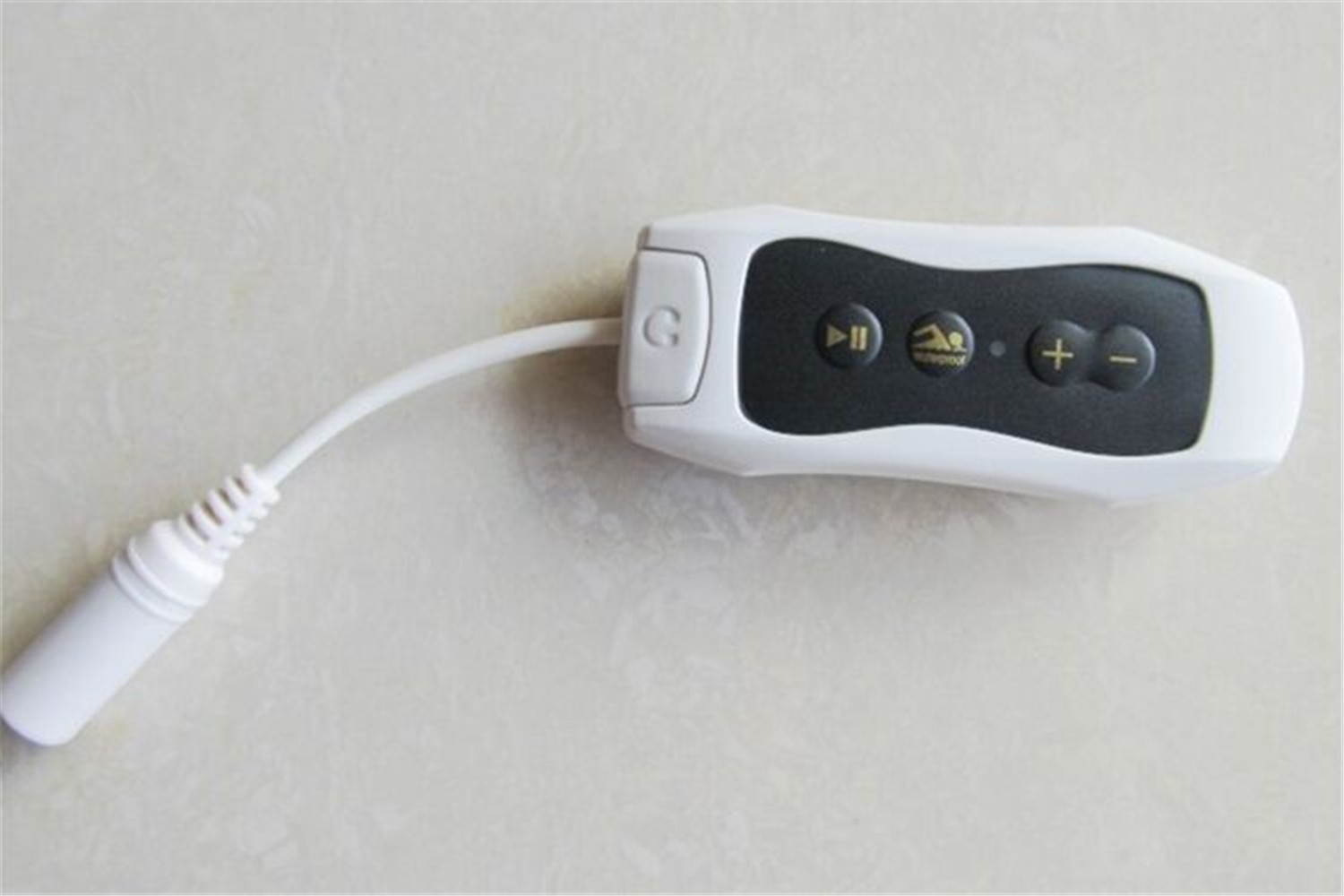 4GB Waterproof MP3 Music Player Swimming Diving Surfing Underwater Sports FM