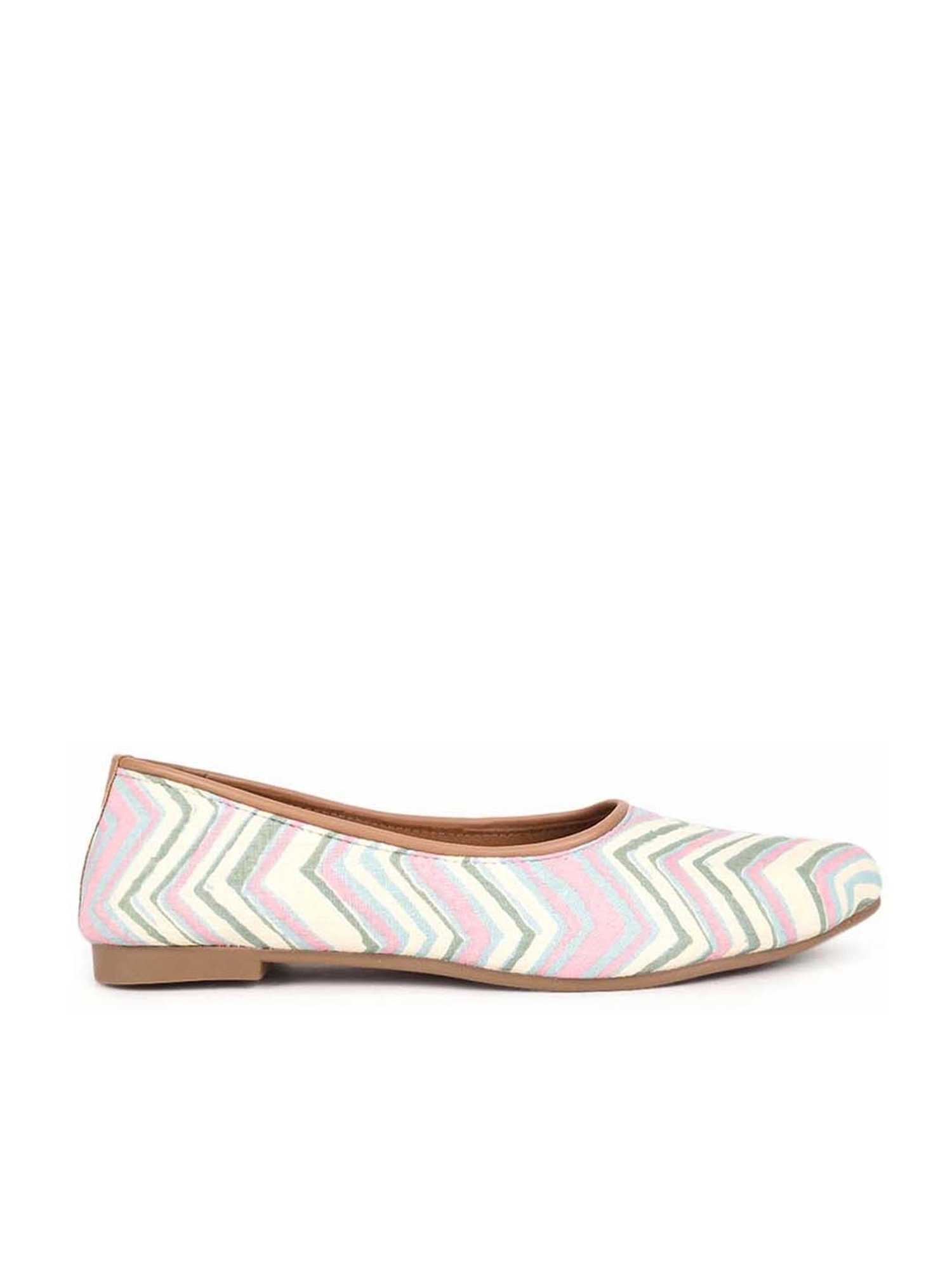 Kiana Women's Cream Flat Ballets