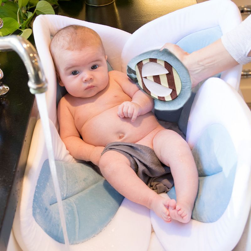 Baby Boys' Basic Muslin Hooded Towel - Cloud Island™ Mint/Aqua/White