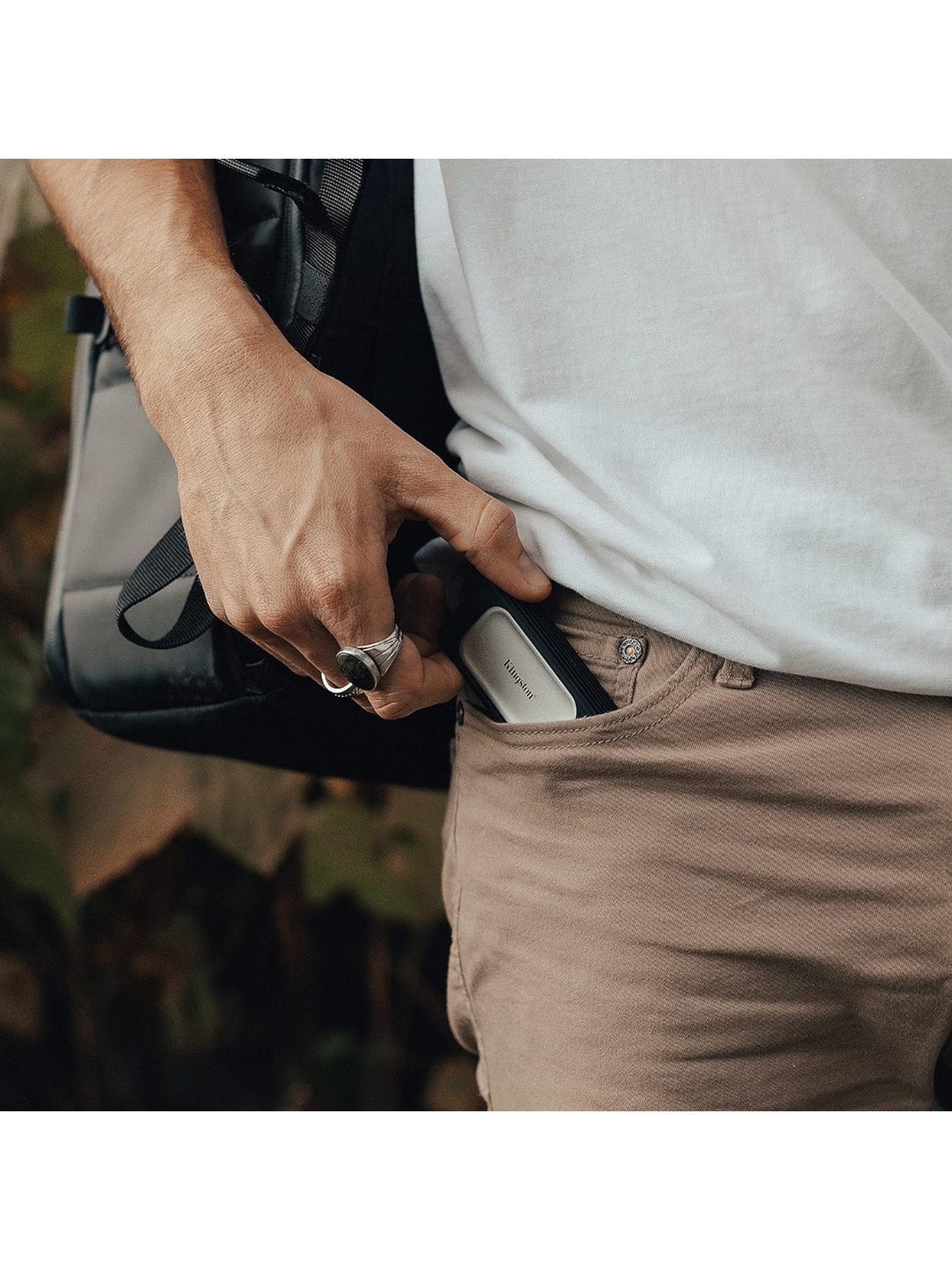 Crucial X6 Portable USB 3.2 1TB External SSD (CT1000X6SSD9, Black)