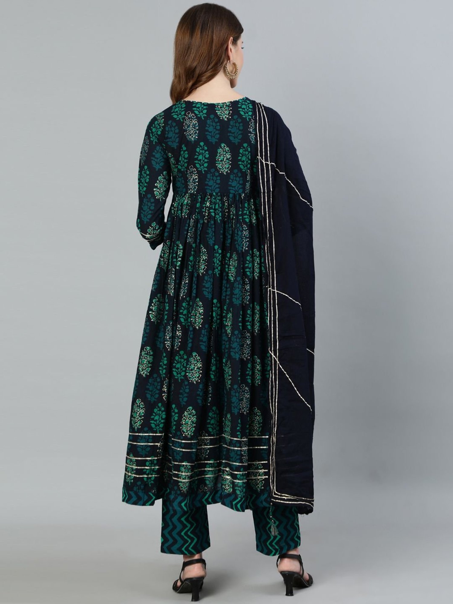 Ishin Navy & Green Cotton Printed Kurta Pant Set With Dupatta