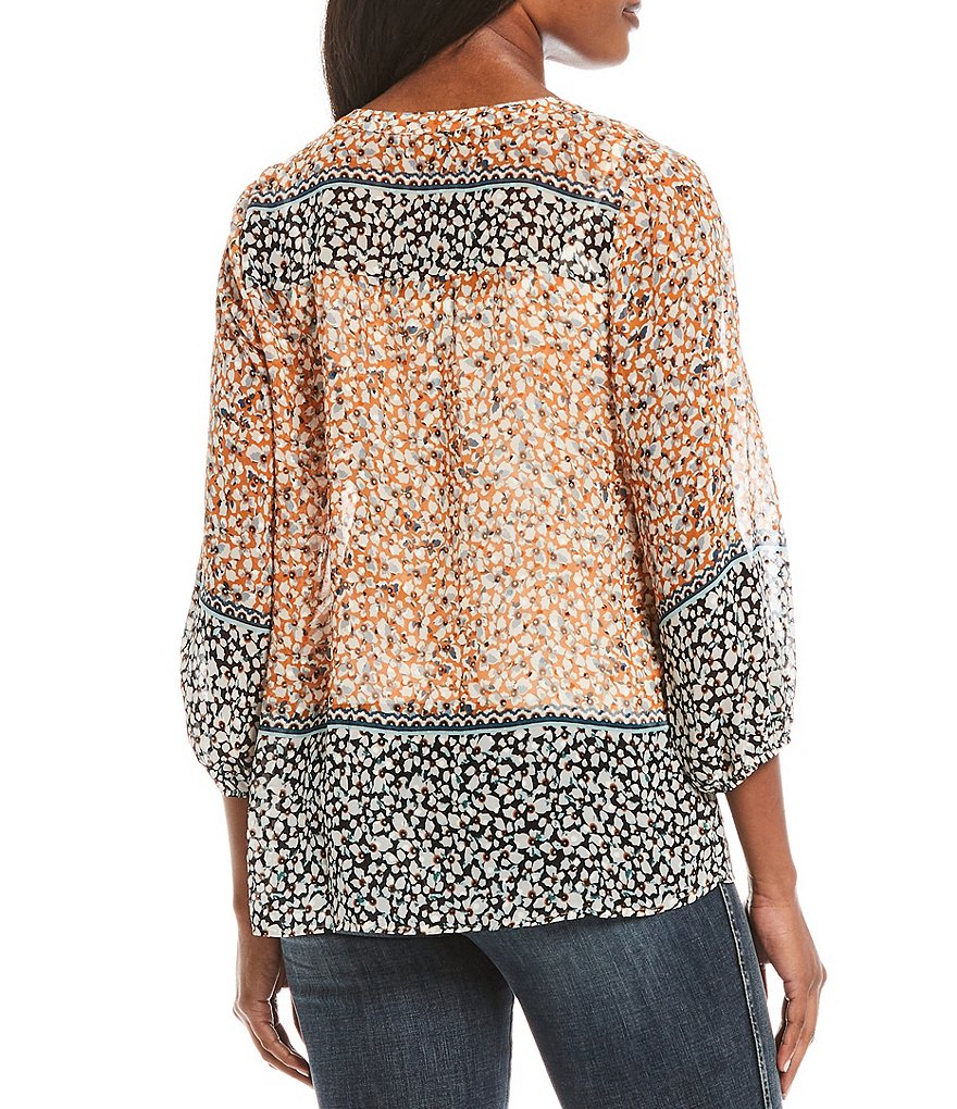 Figueroa & Flower Alayna Floral Print Button Front Pintuck Detail 3/4 Sleeve Blouse