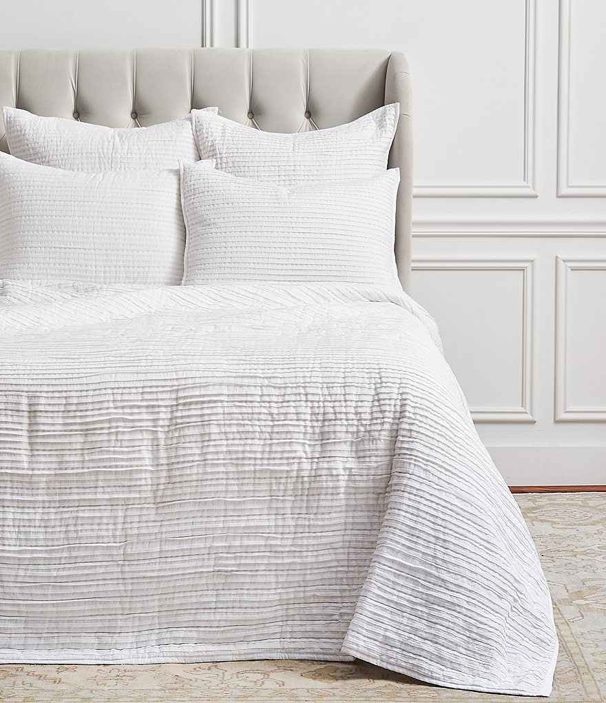 ELISABETH YORK Tess Dove King Quilt