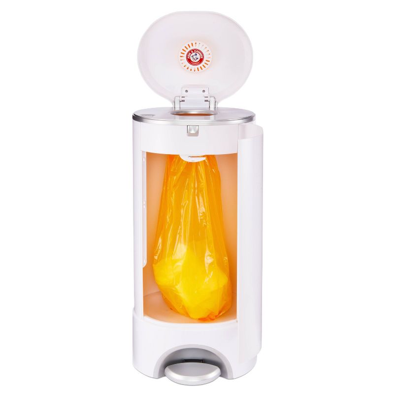 Munchkin STEP Diaper Pail, Powered by Arm & Hammer