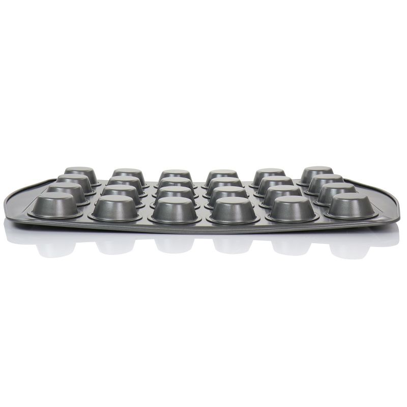 Kaiser Bakeware Steel Muffin Pan, 12 Cup
