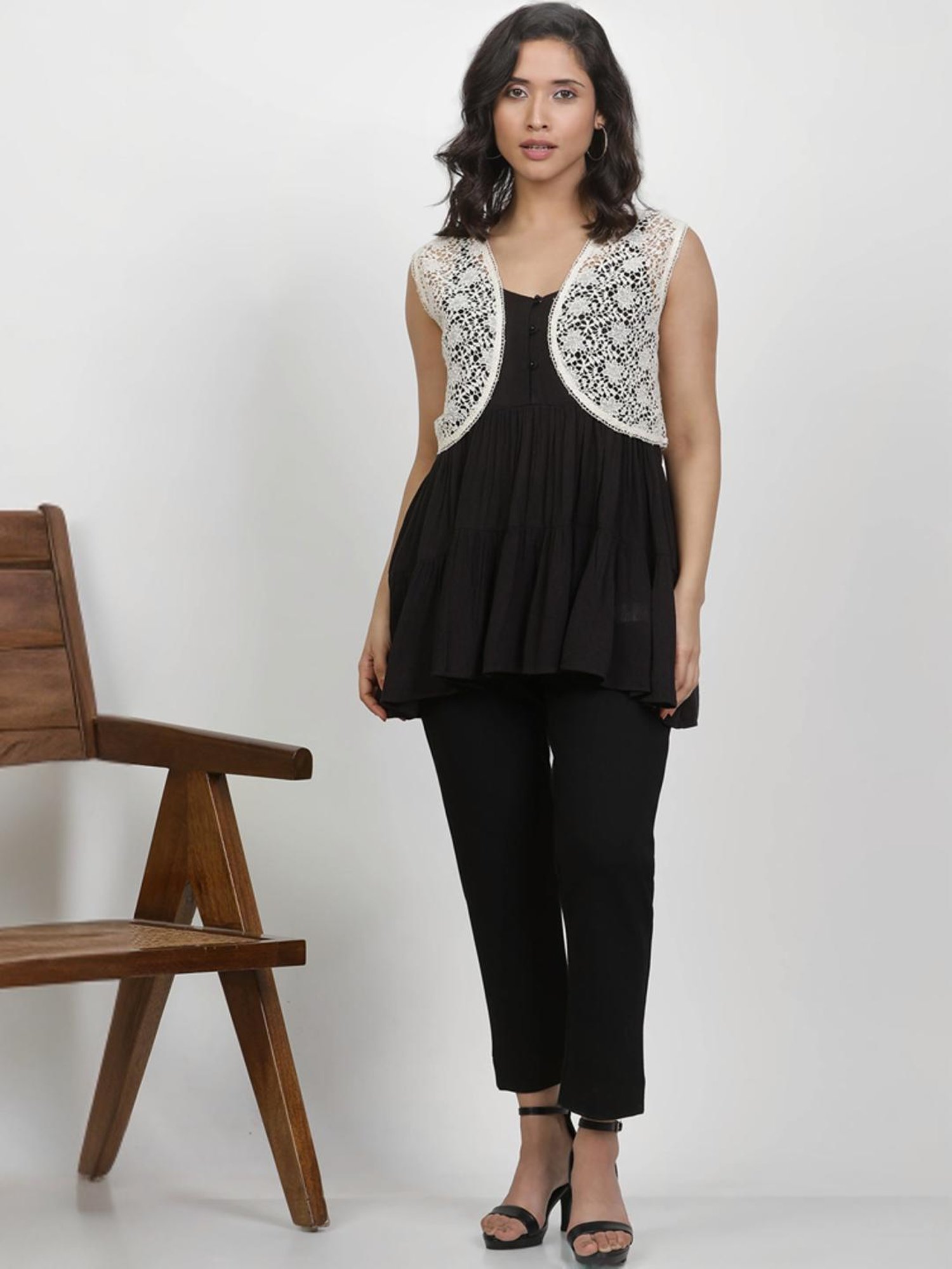 W Black Mid Rise Slim Pants