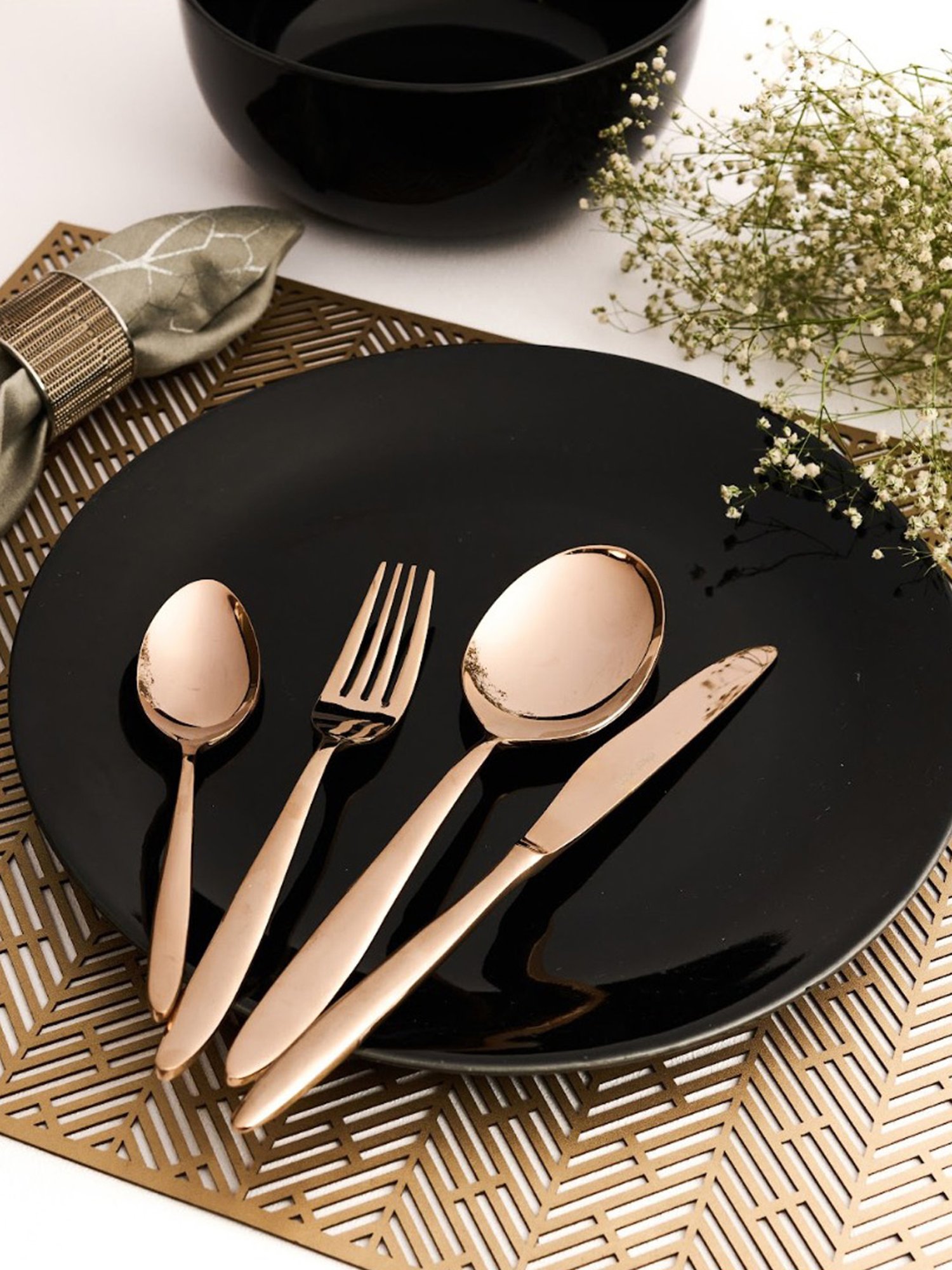 BlackCarrot 22 Pcs Rose Gold Stainless Steel Cutlery Set