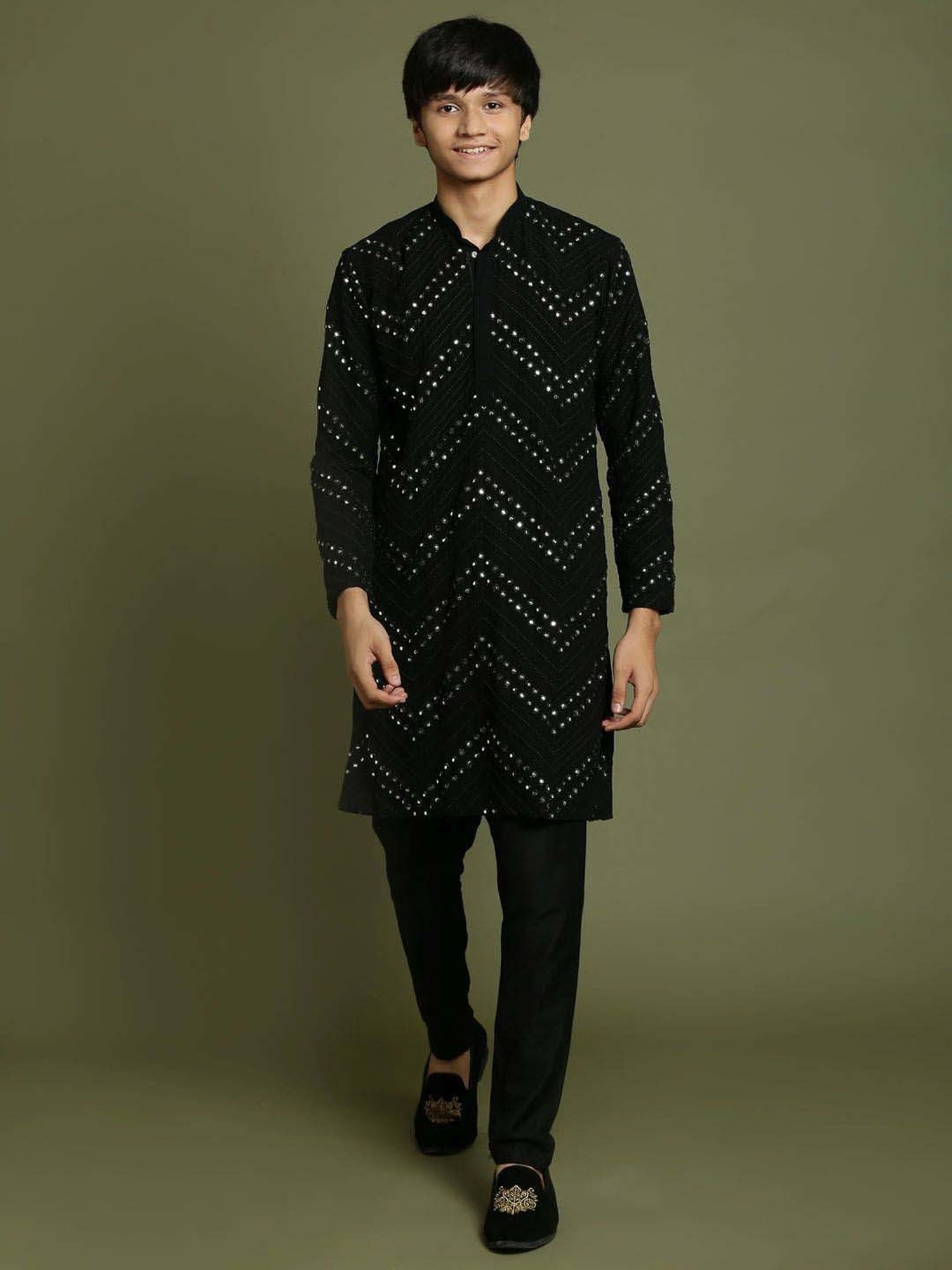VASTRAMAY Boys Black Embroidery Full Sleeves Kurta Sets