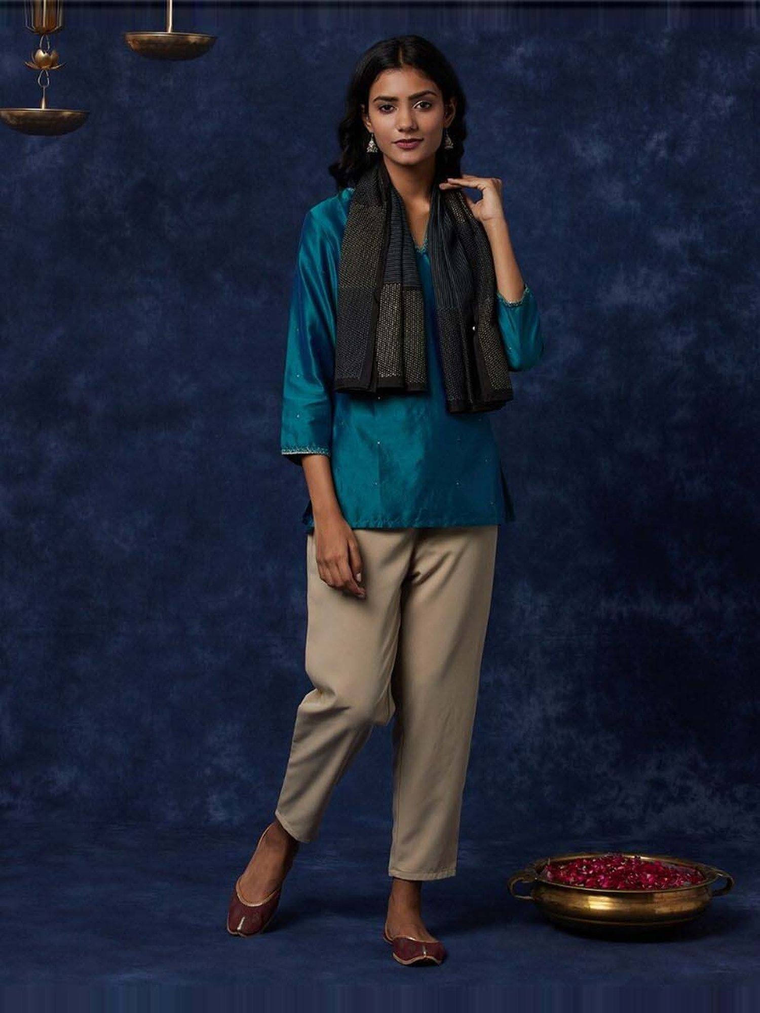 Aditi Wasan White Floral Stole