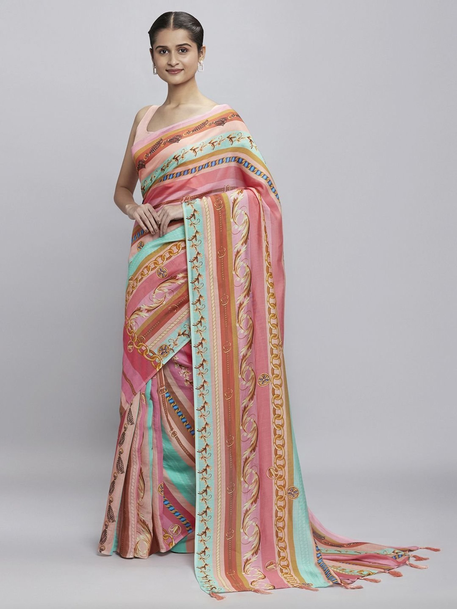 Navyasa Pink liva Organza Floral Printed Saree With Coordinated Unstitched Blouse Piece