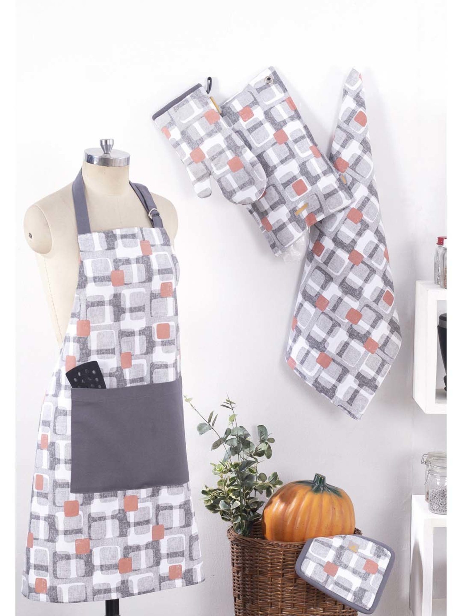 Maspar Grey & Red 100% Cotton 225 GSM Table Linen Set