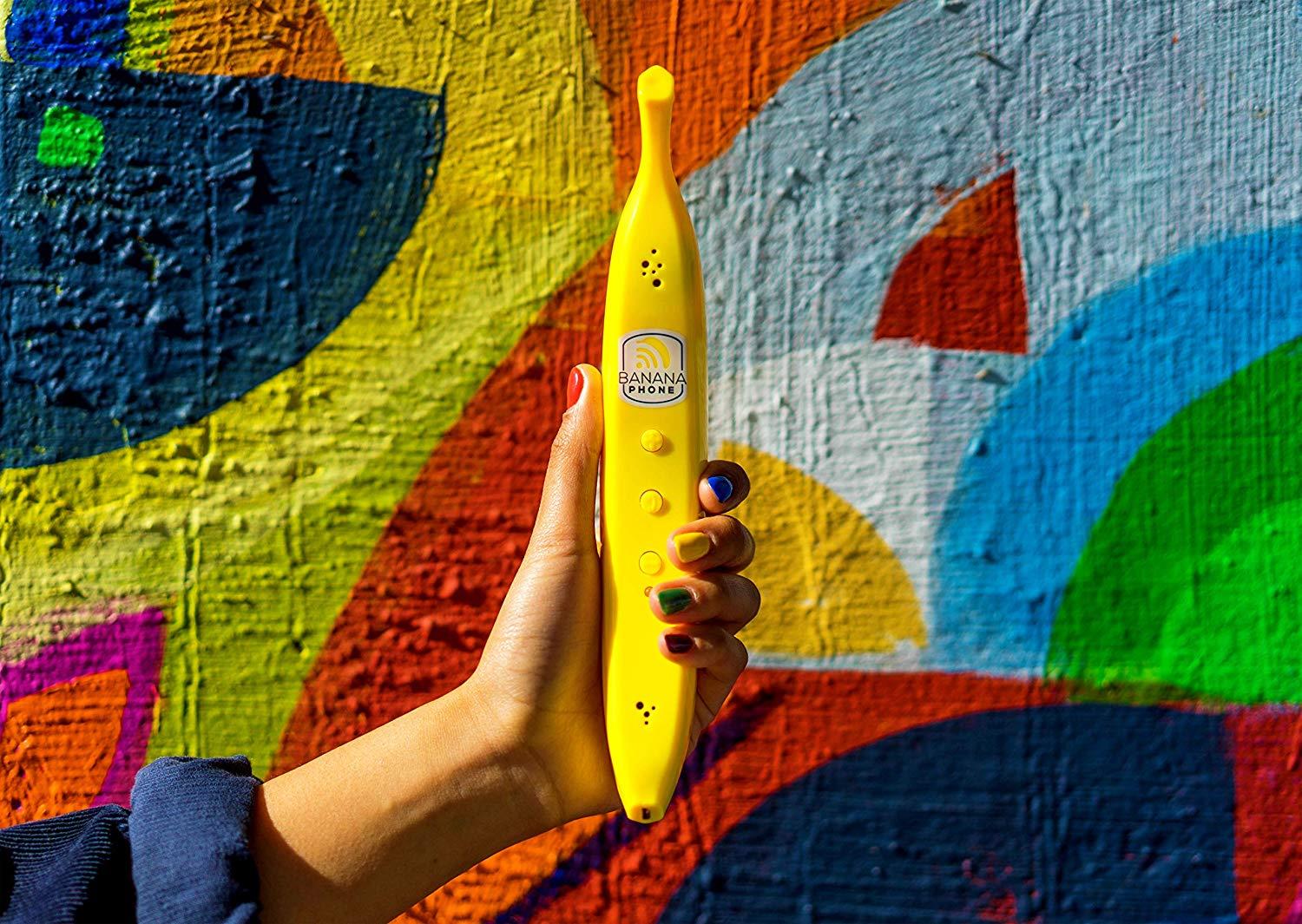 Banana Phone - World's First Banana Shaped Wireless Bluetooth Mobile Handset Fun Novelty Cell Phone Accessory