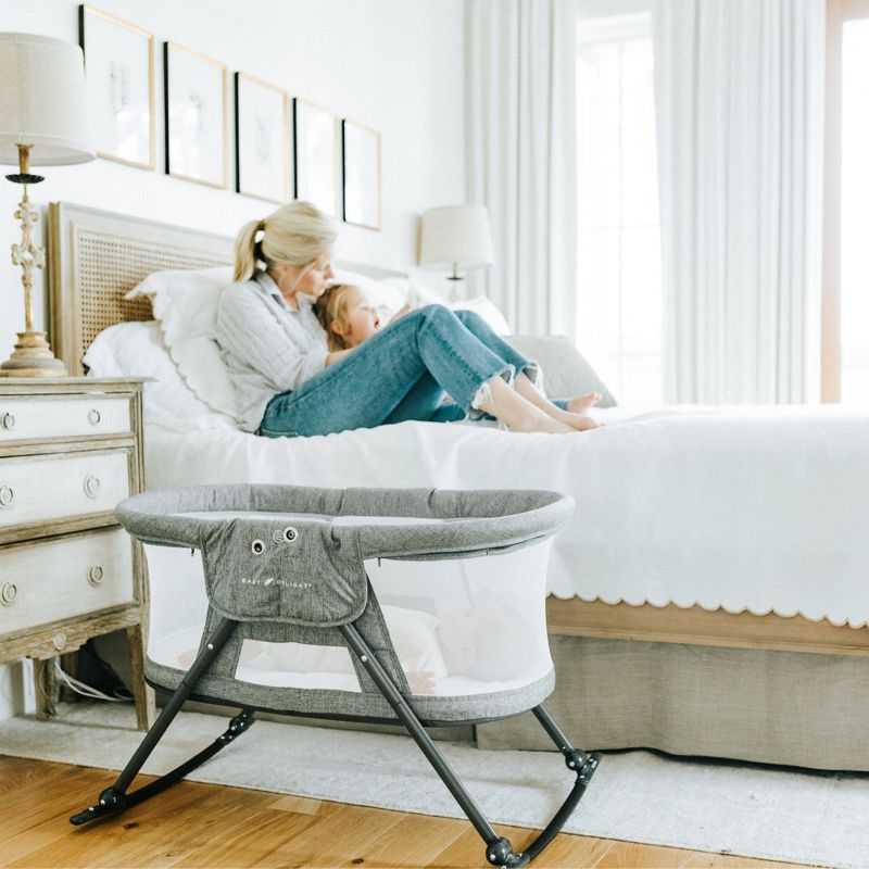 Simmons Kids' Silent Auto Gliding Elite Bassinet - Odyssey