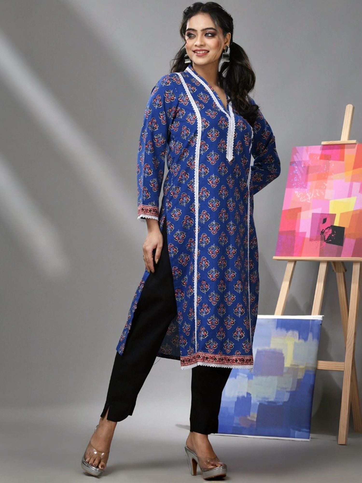 Charukriti Blue Cotton Printed Straight Kurta