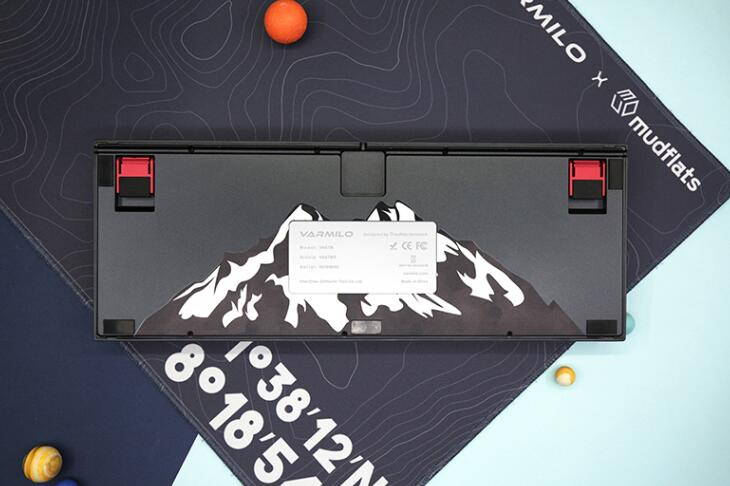 2, 60% Wired/Wireless Mechanical Keyboard (Kailh Box Brown Switch/White Case) - Full Keys Programmable - True RGB Backlit - Tap Arrow Keys - Double Shot PBT Keycaps - NKRO - 1900mAh Battery