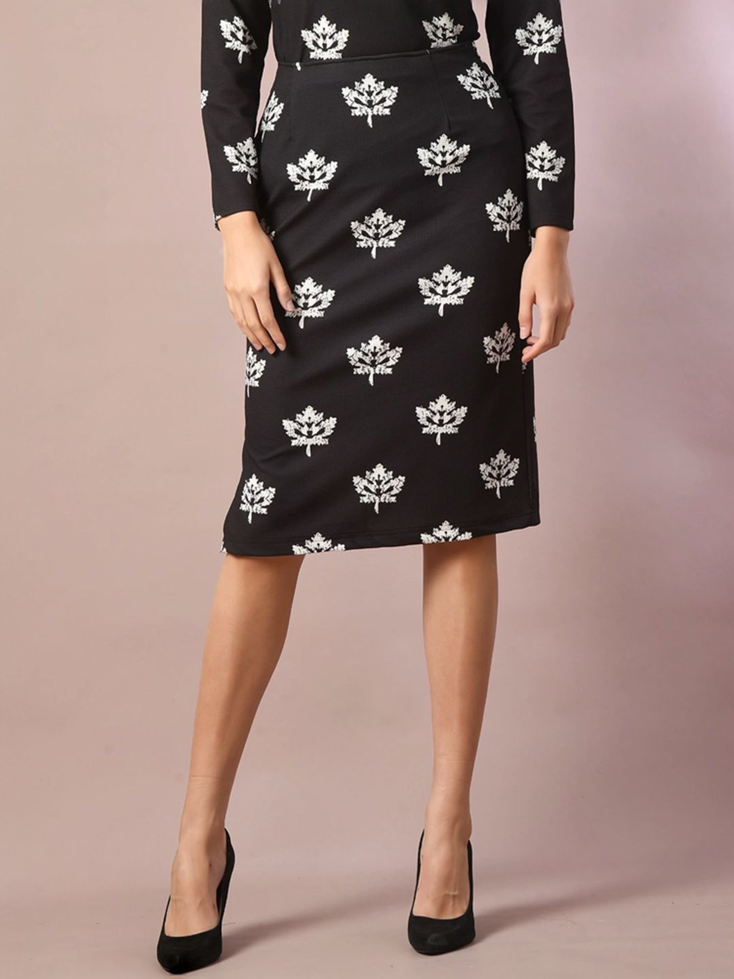 Myshka Black Floral Print Bodycon Skirt