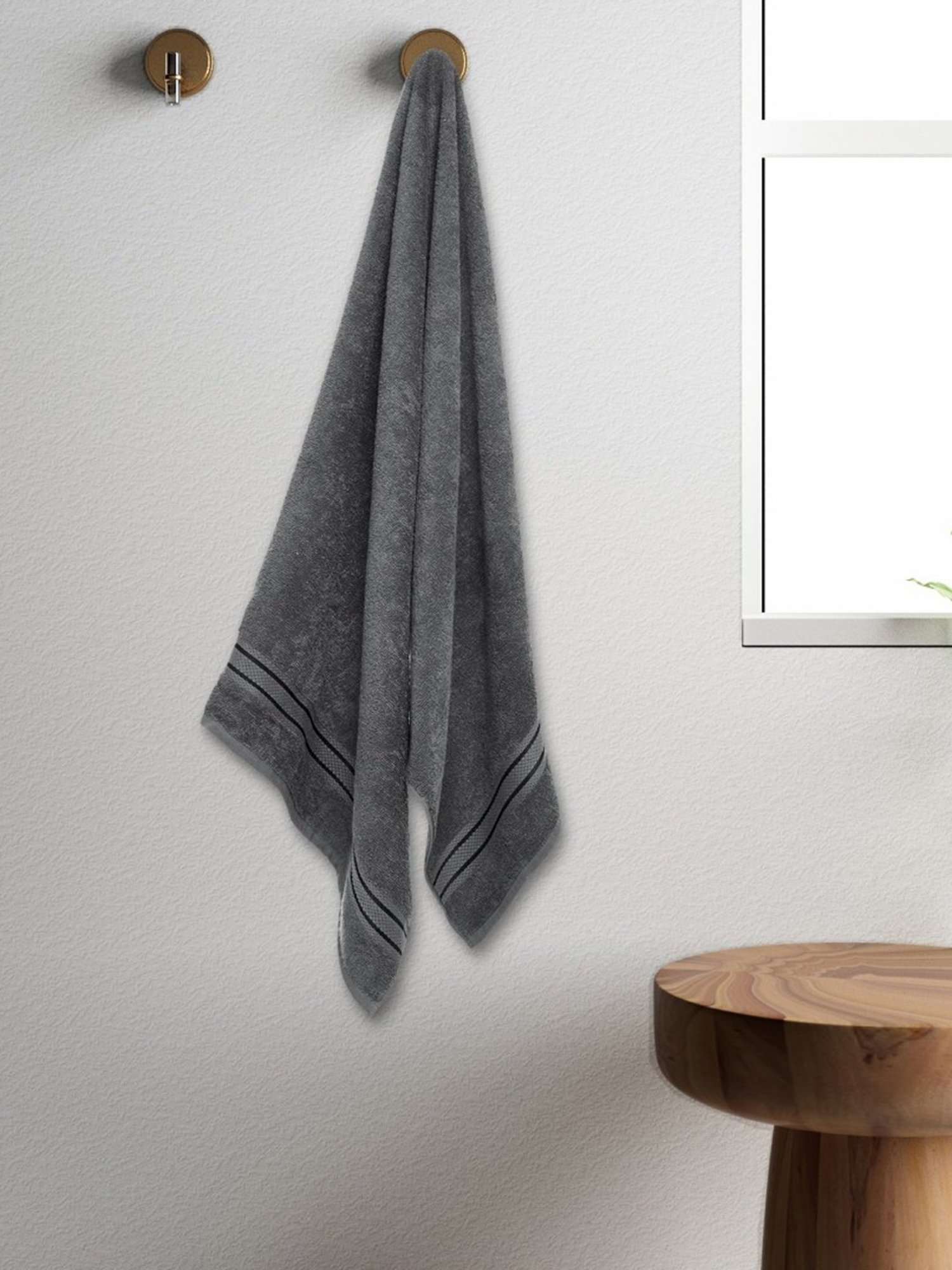 Spaces Day2Day Self Grey 400 GSM Cotton Bath Towel2