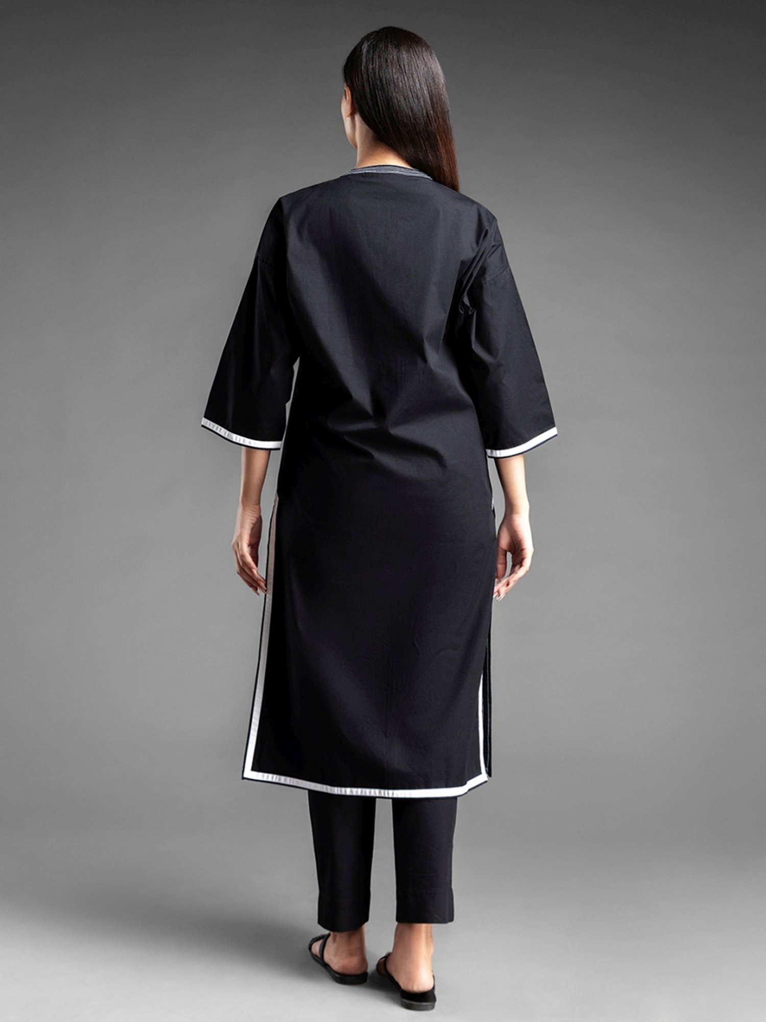 House of Manaa Black Hom Allure Kurta with Pallazo