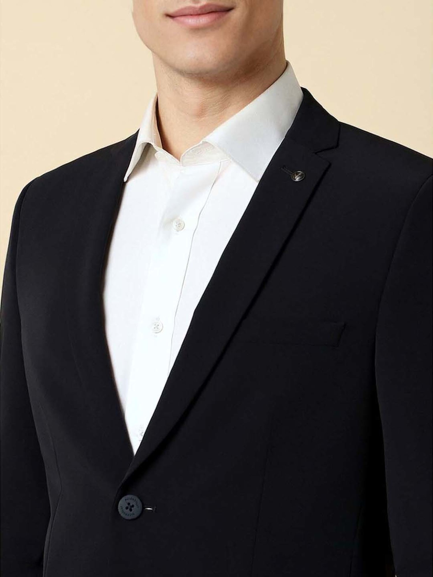 Arrow Sports Green Regular Fit Texture Waistcoat